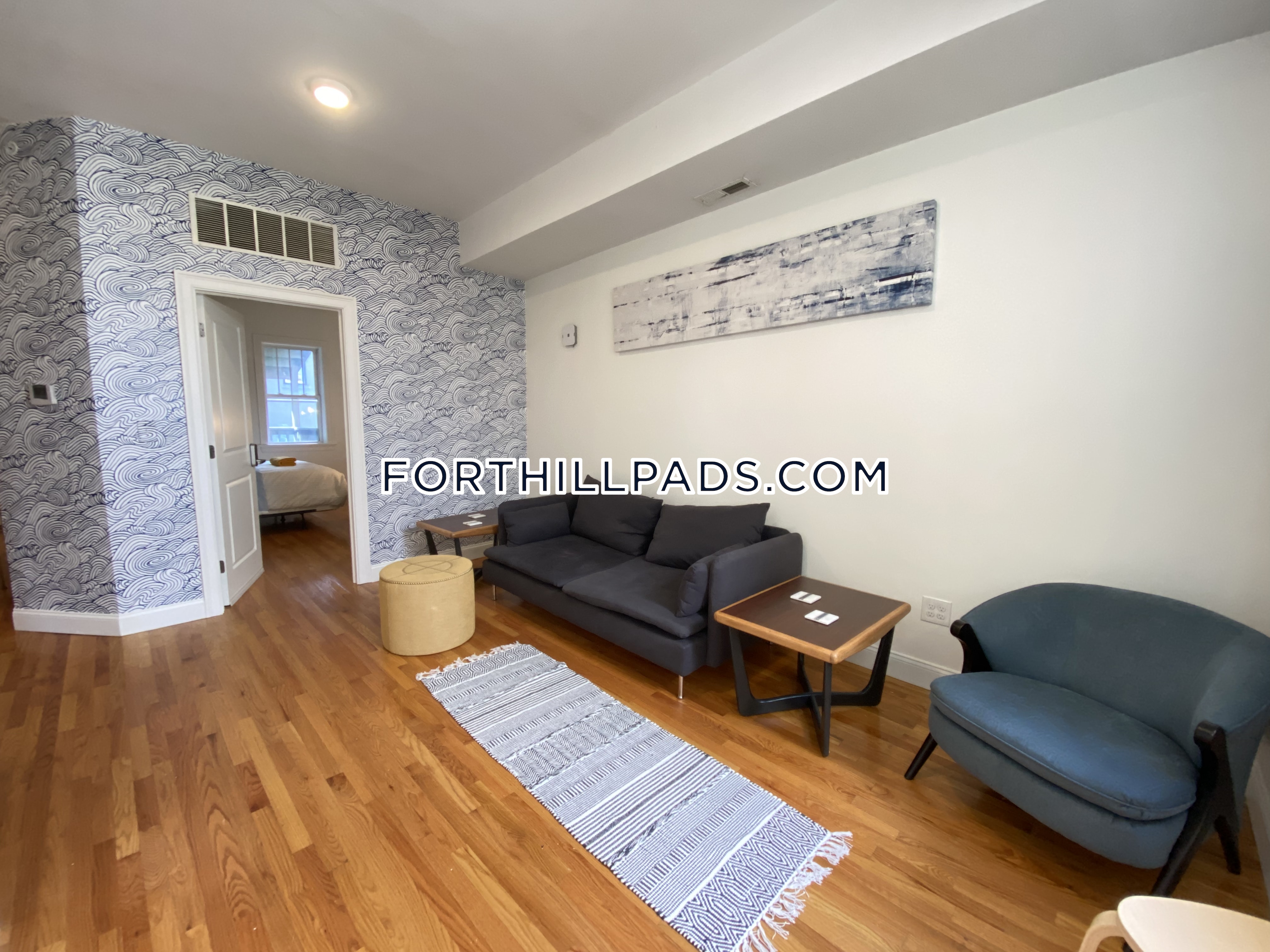 48 Guild St, Roxbury