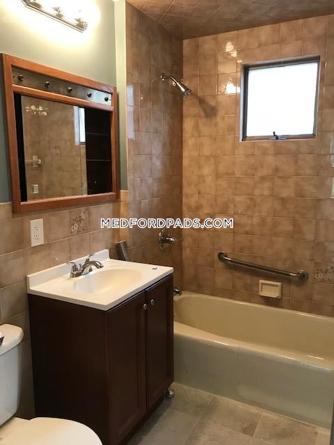 23 Berwick Rd, Tufts University