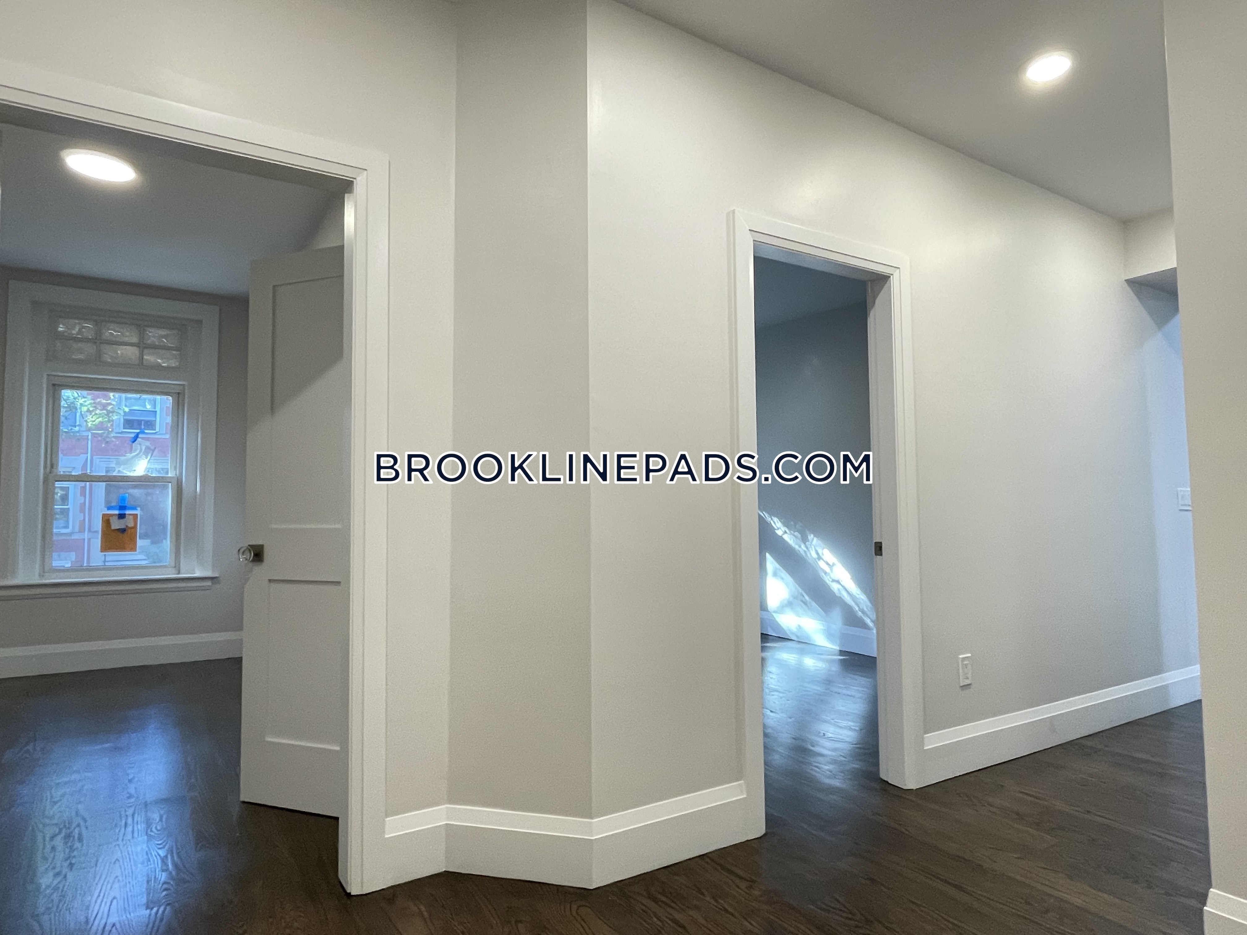 7 Strathmore Rd, Coolidge Corner