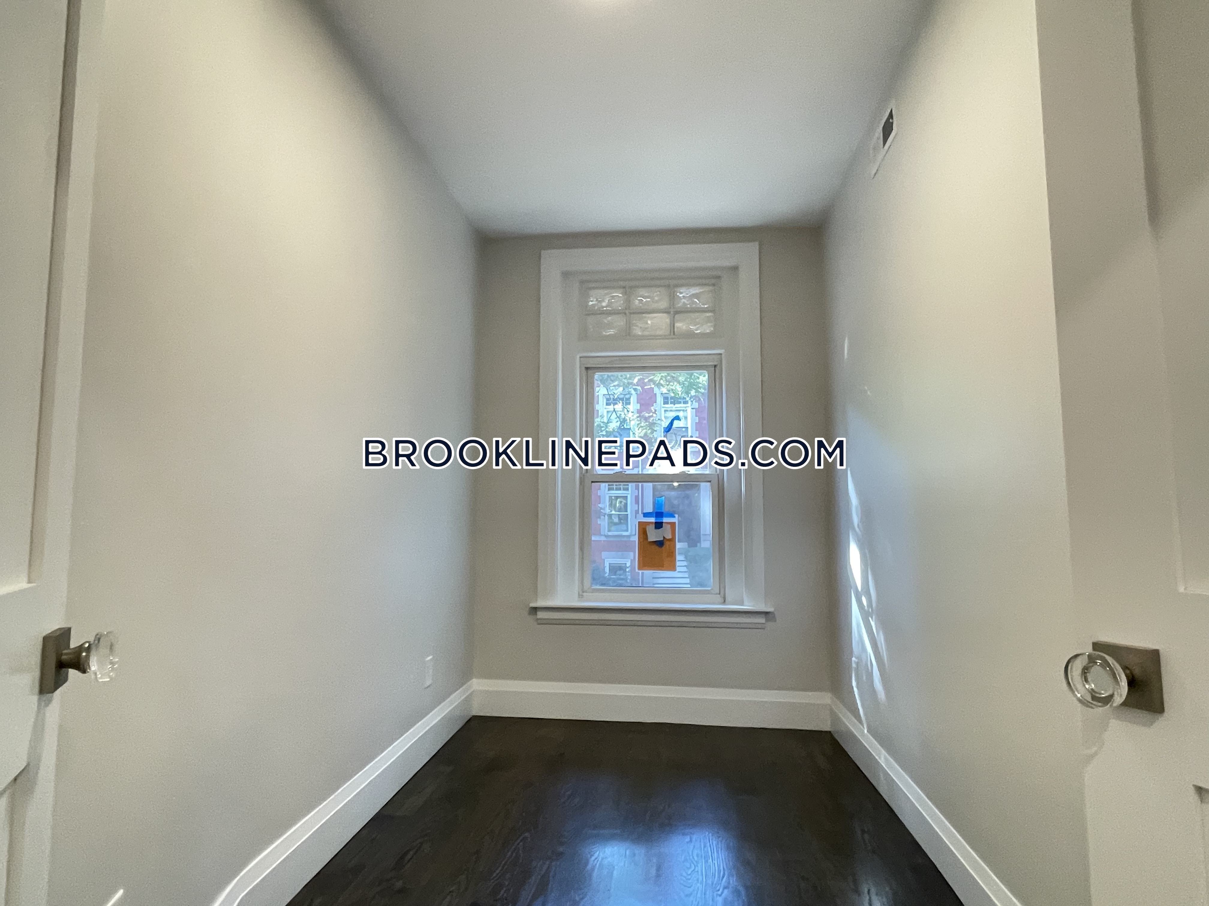 7 Strathmore Rd, Coolidge Corner