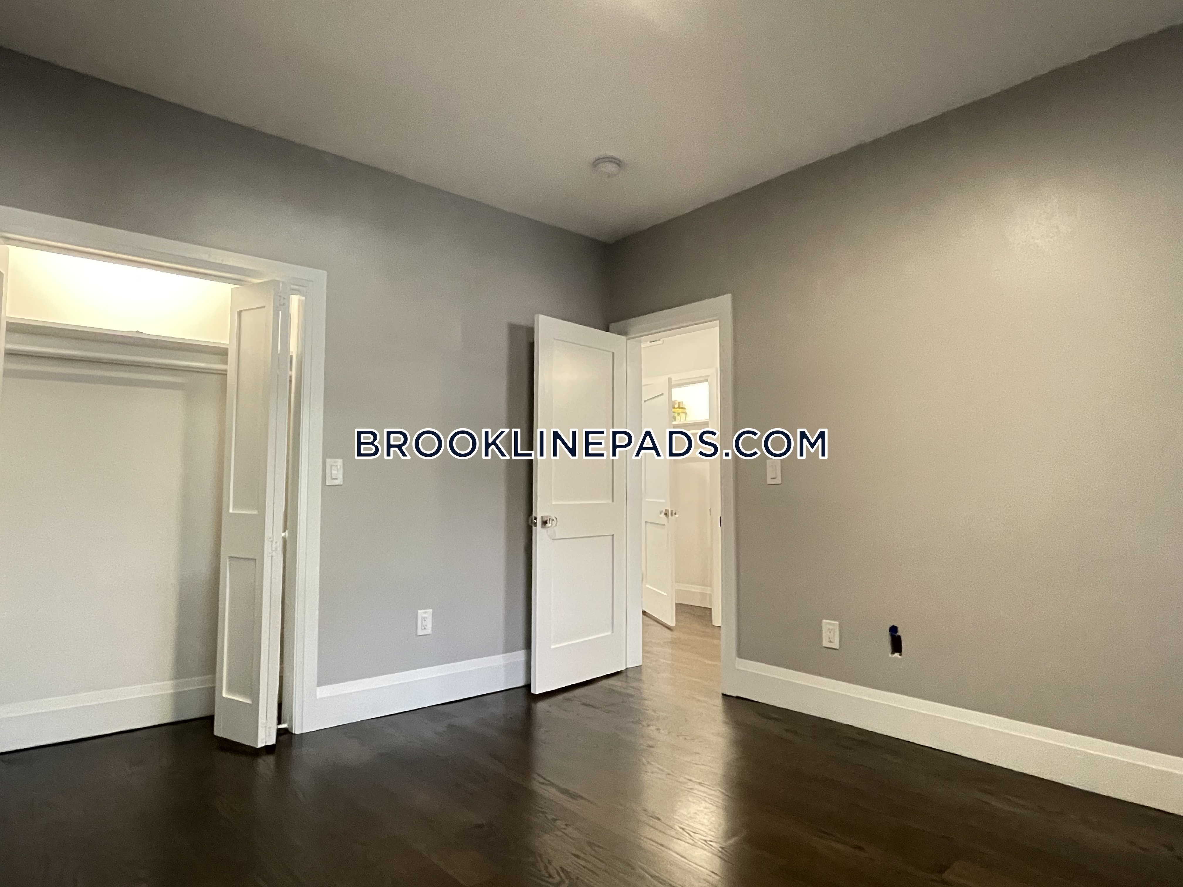 7 Strathmore Rd, Coolidge Corner