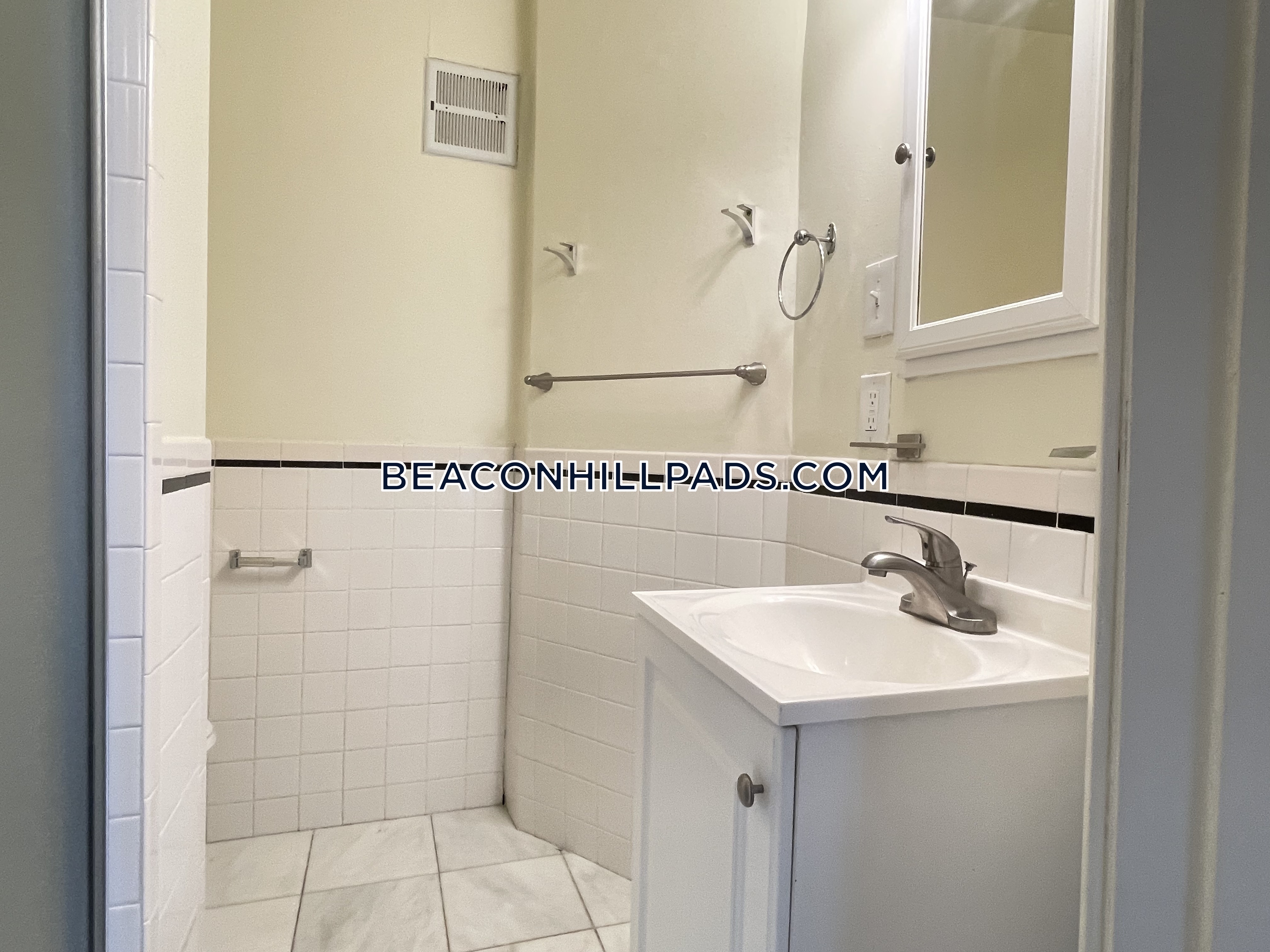 24 Joy St, Beacon Hill