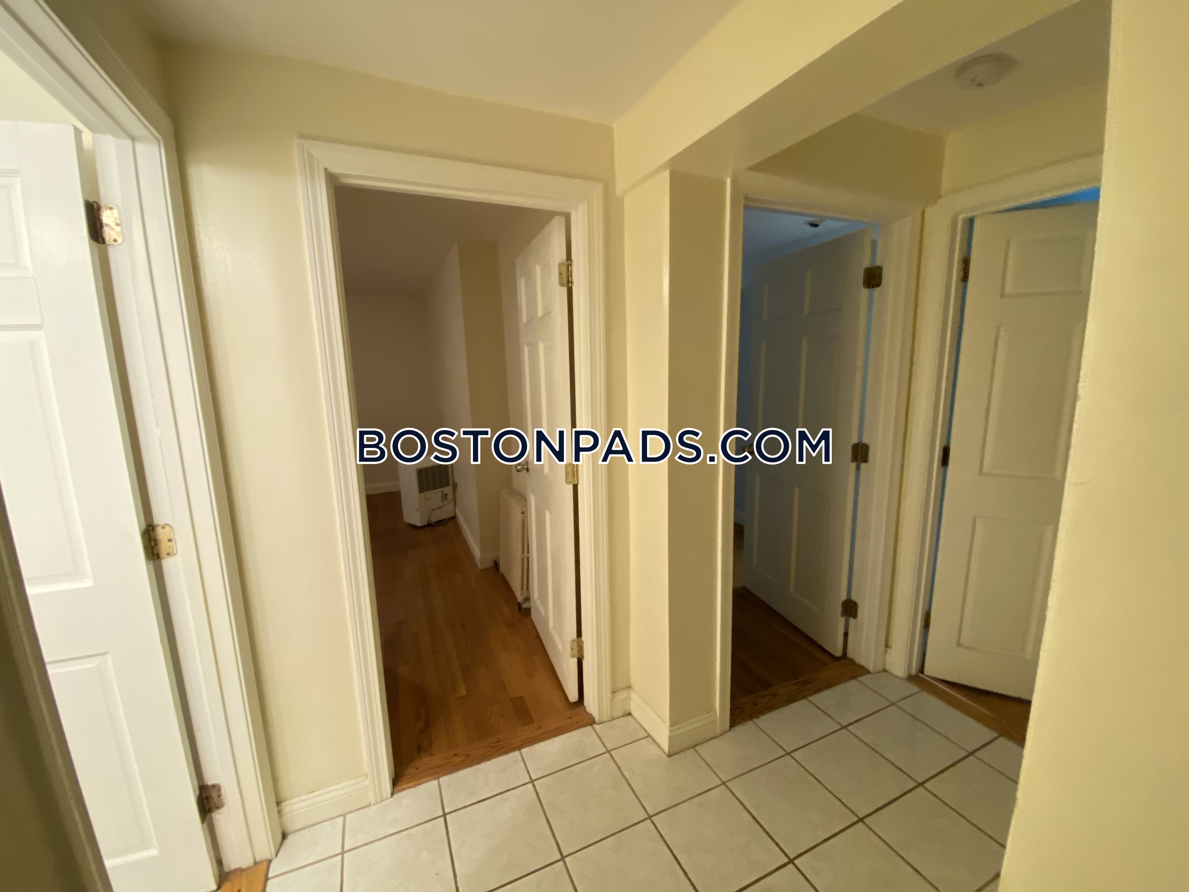 62 Ridgemont St, Allston