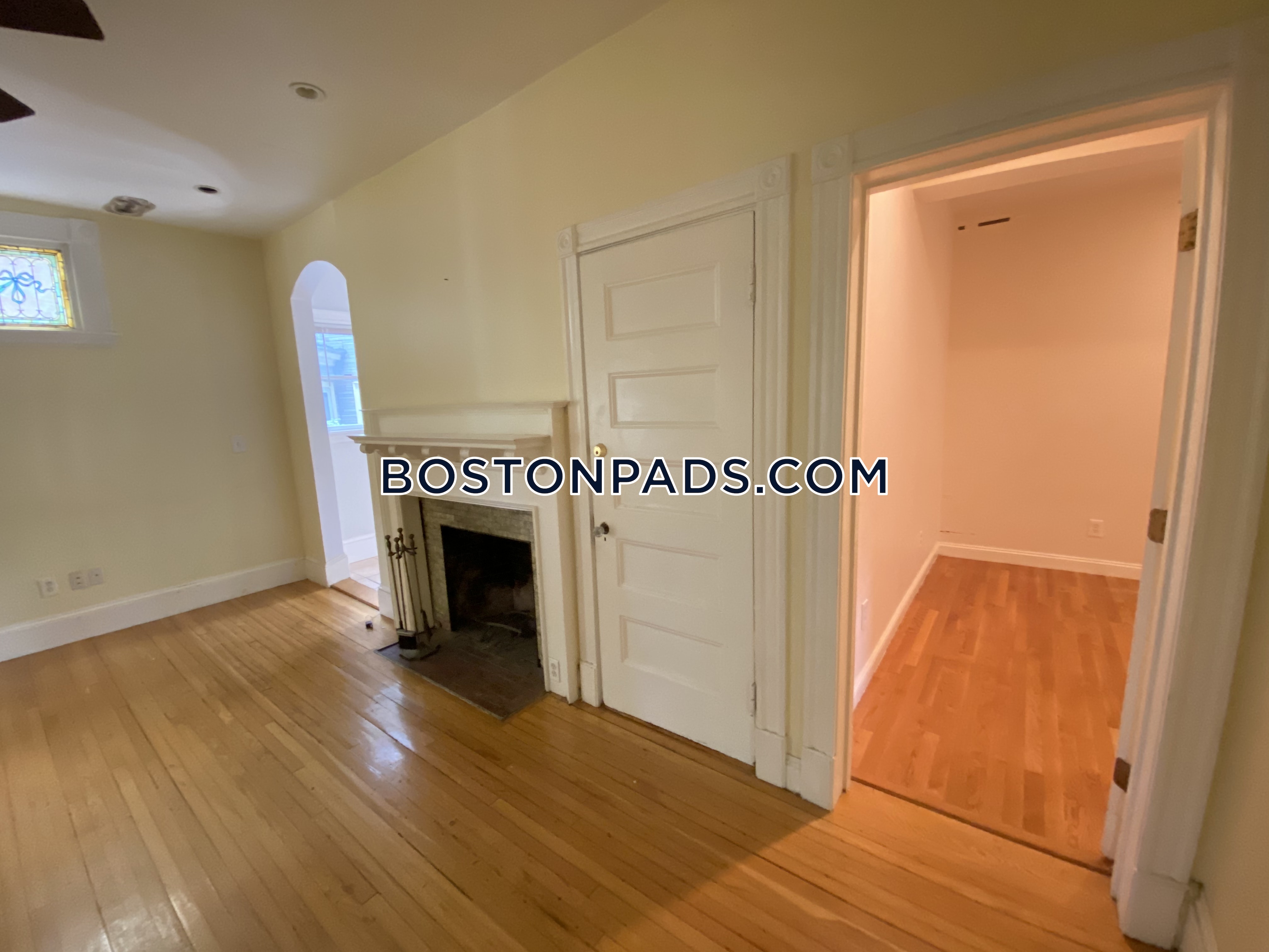 62 Ridgemont St, Allston