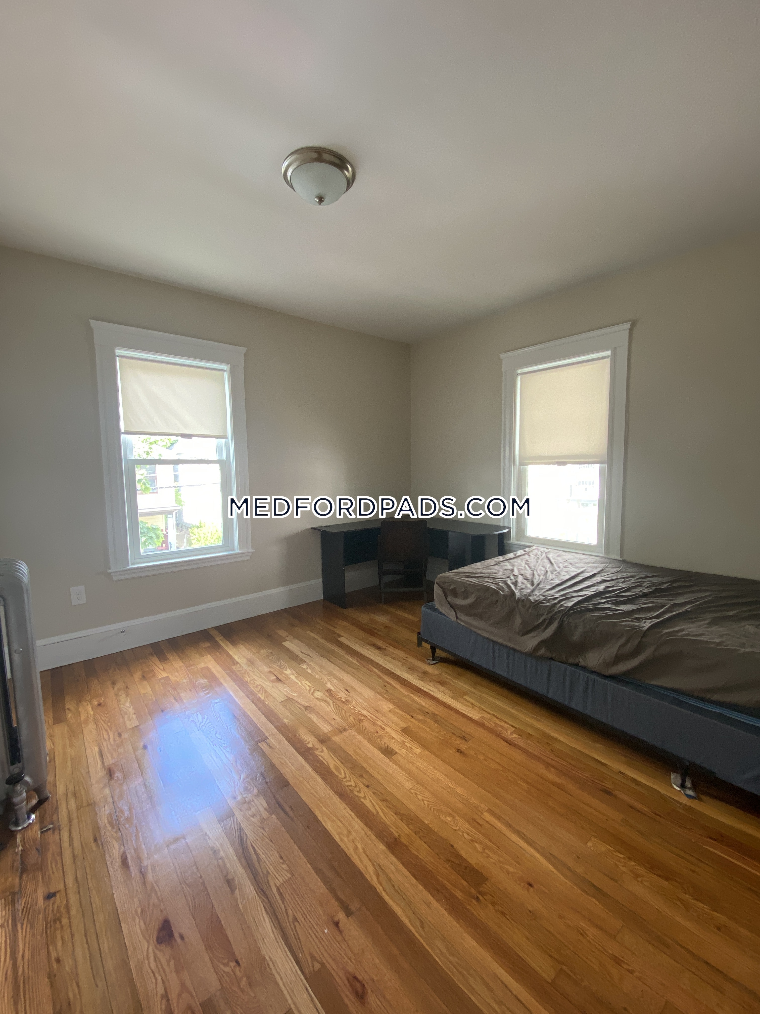 23 Berwick Rd, Tufts University