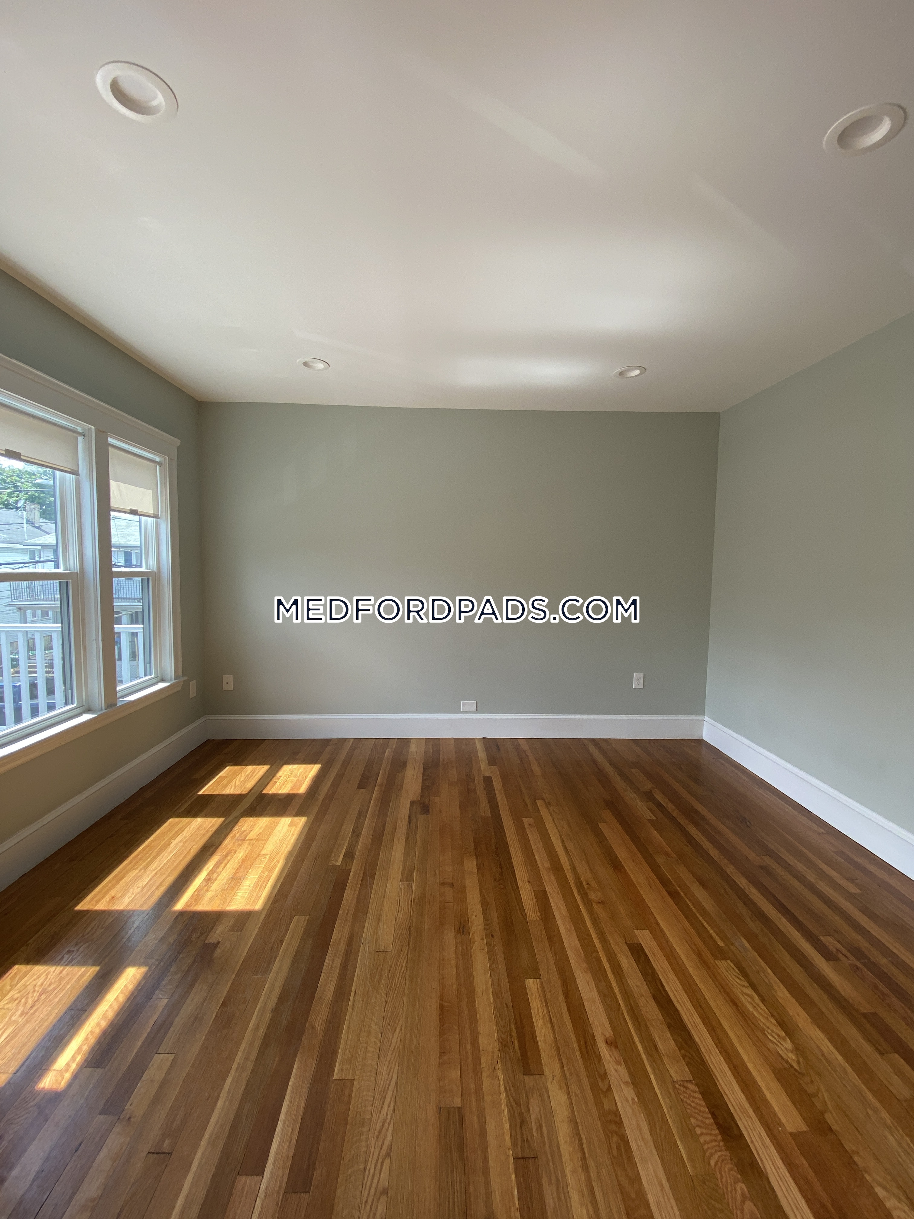 23 Berwick Rd, Tufts University