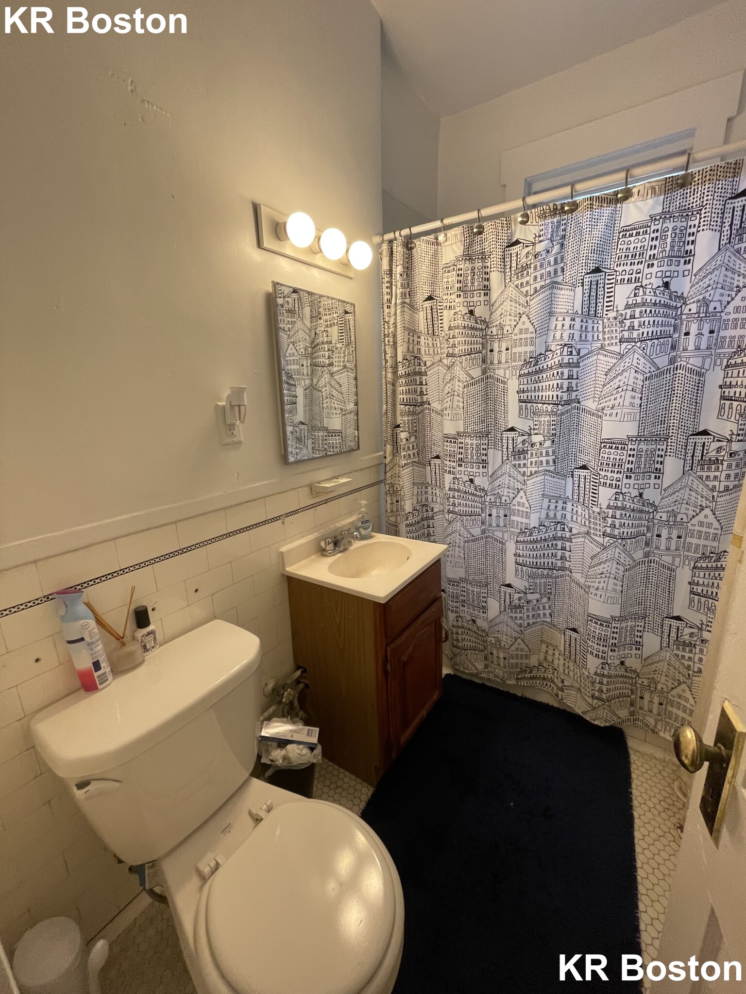 1634 Commonwealths Ave, Brighton