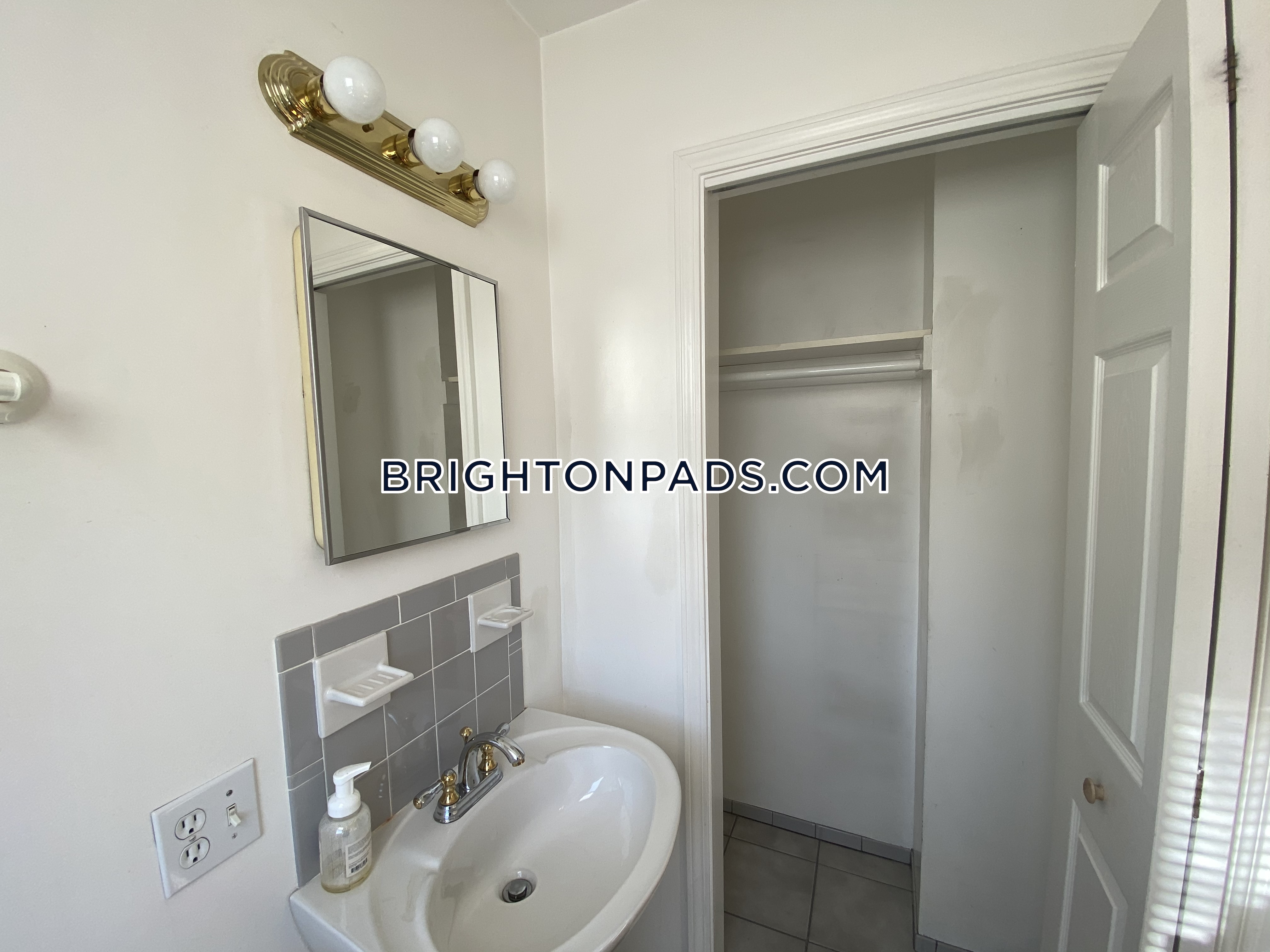 44 Champney St, Brighton