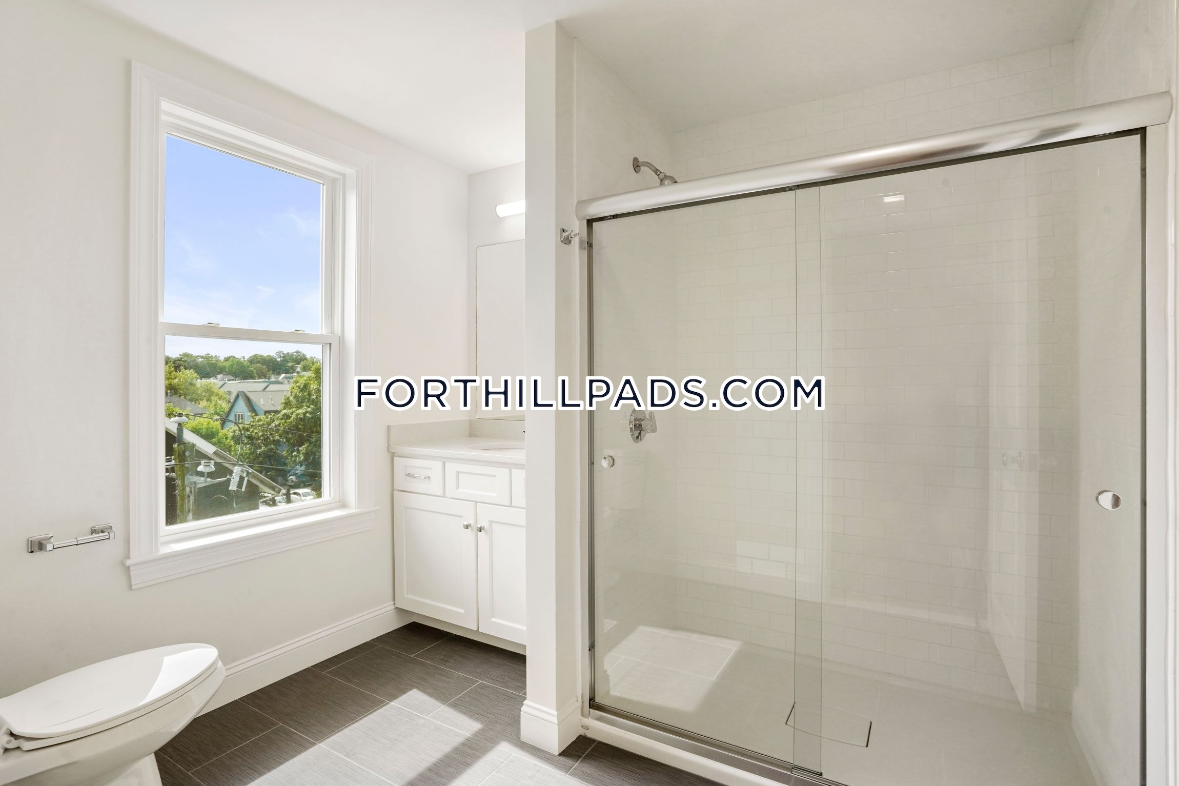 137 Thornton St, Roxbury