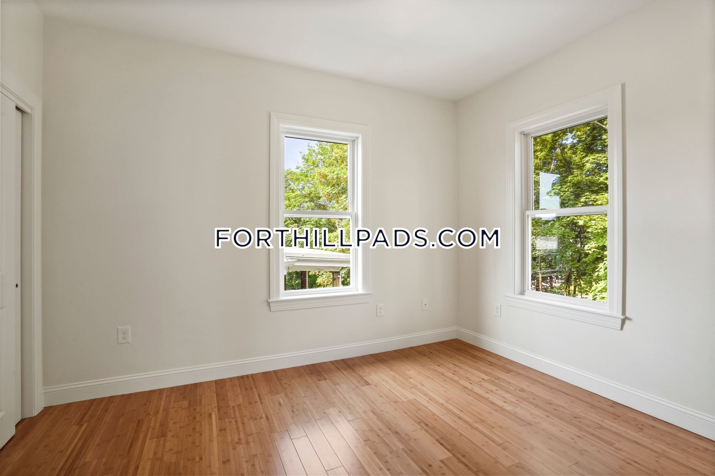 137 Thornton St, Roxbury