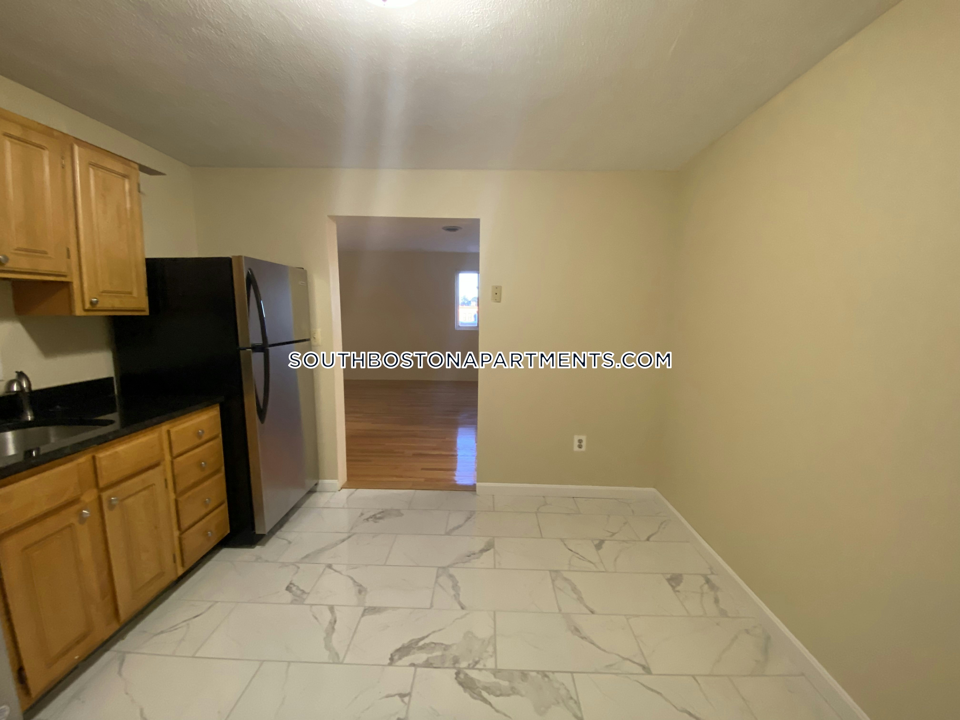 385 Dorchester St, South Boston