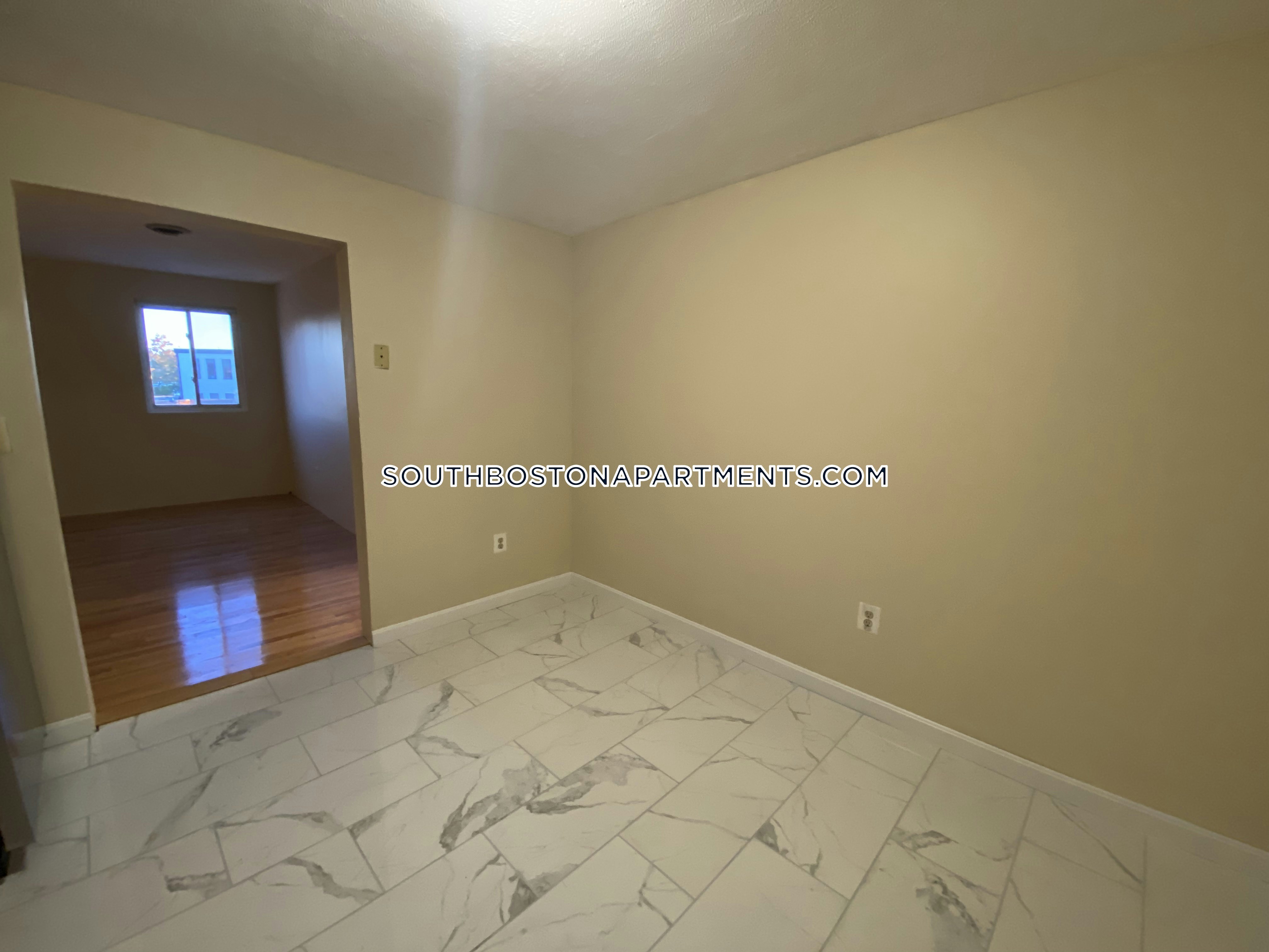 385 Dorchester St, South Boston