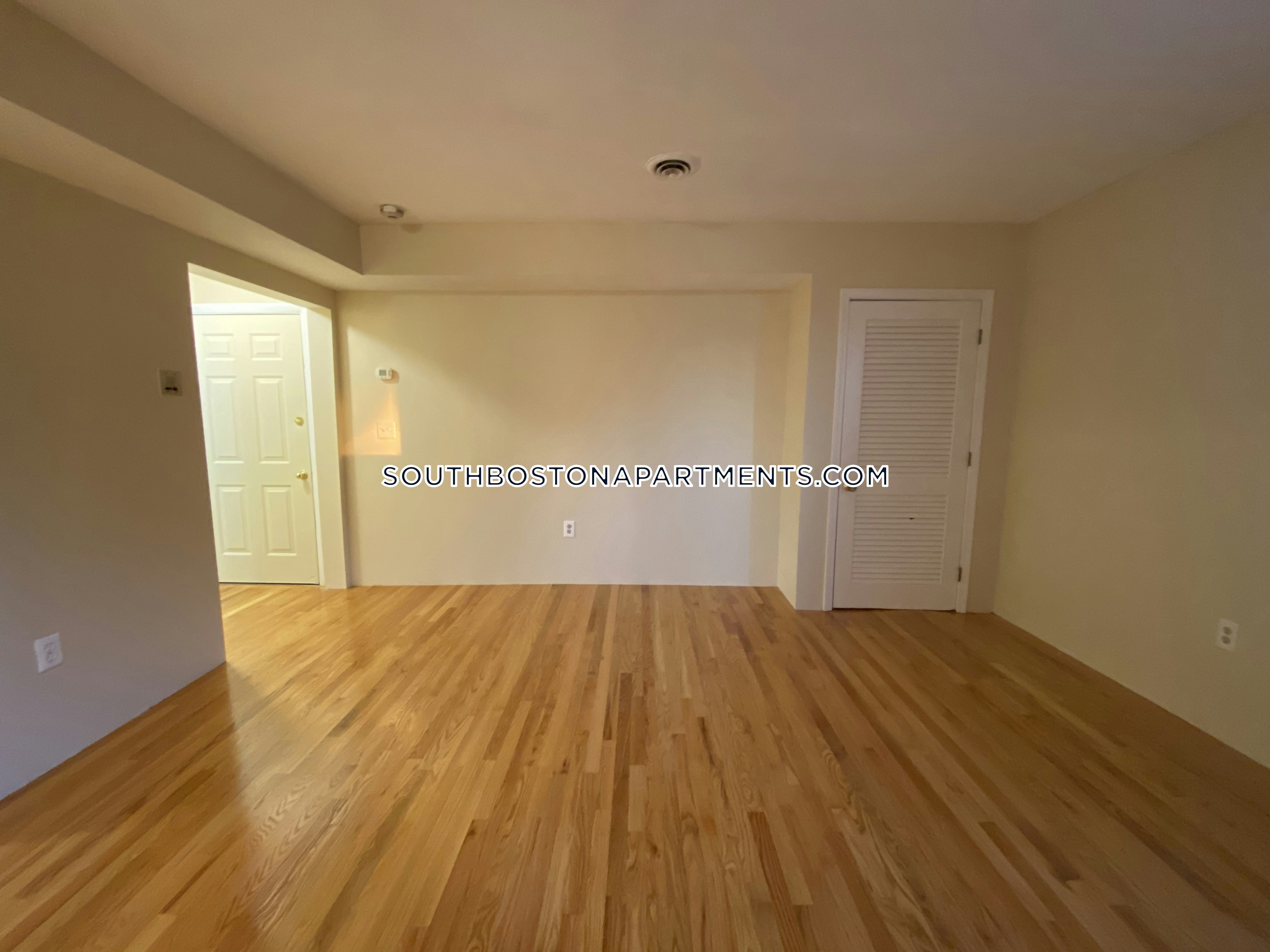 385 Dorchester St, South Boston