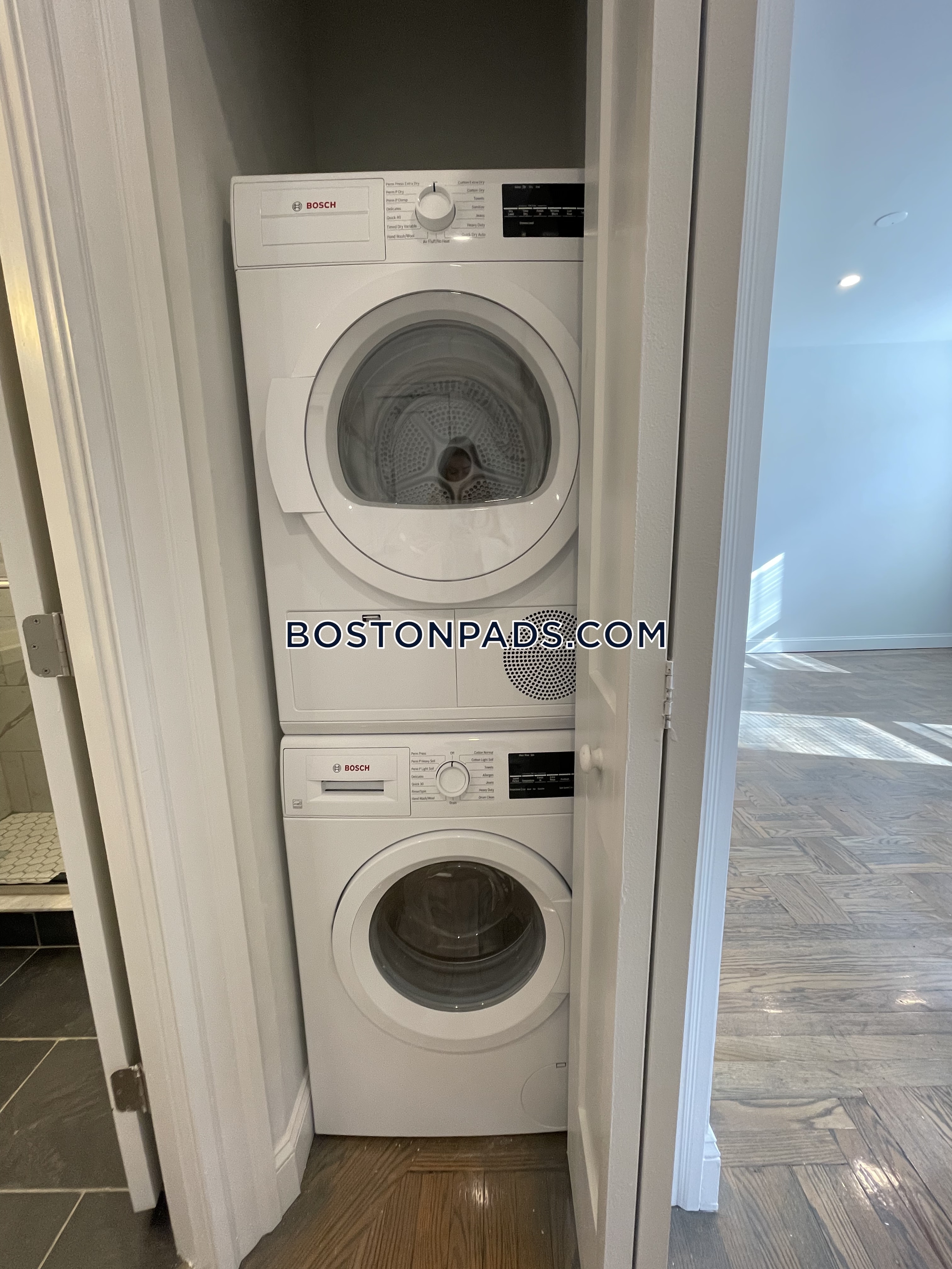 20 Queensberry St, Fenway