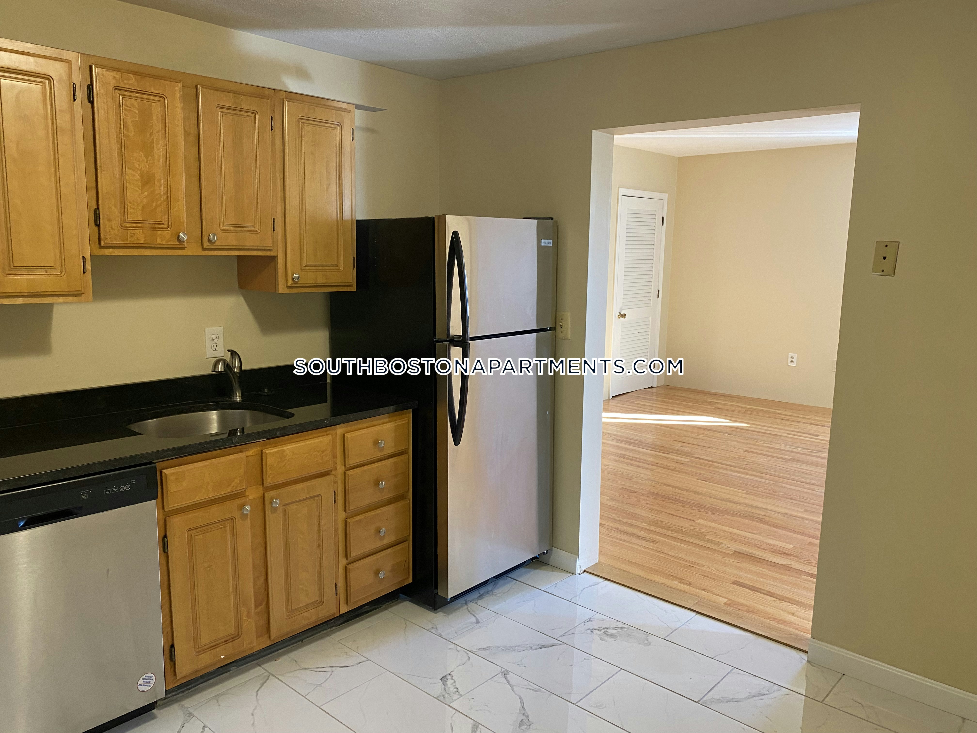 385 Dorchester St, South Boston