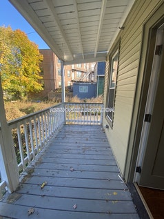 39 West Walnut Prk, Roxbury