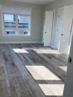 1457 Tremont St, Mission Hill