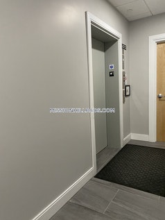 1457 Tremont St, Mission Hill