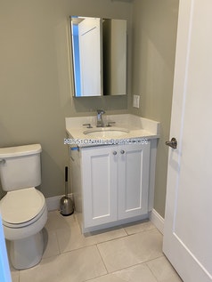 1457 Tremont St, Mission Hill