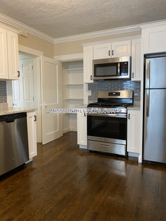 26 School St, Roxbury