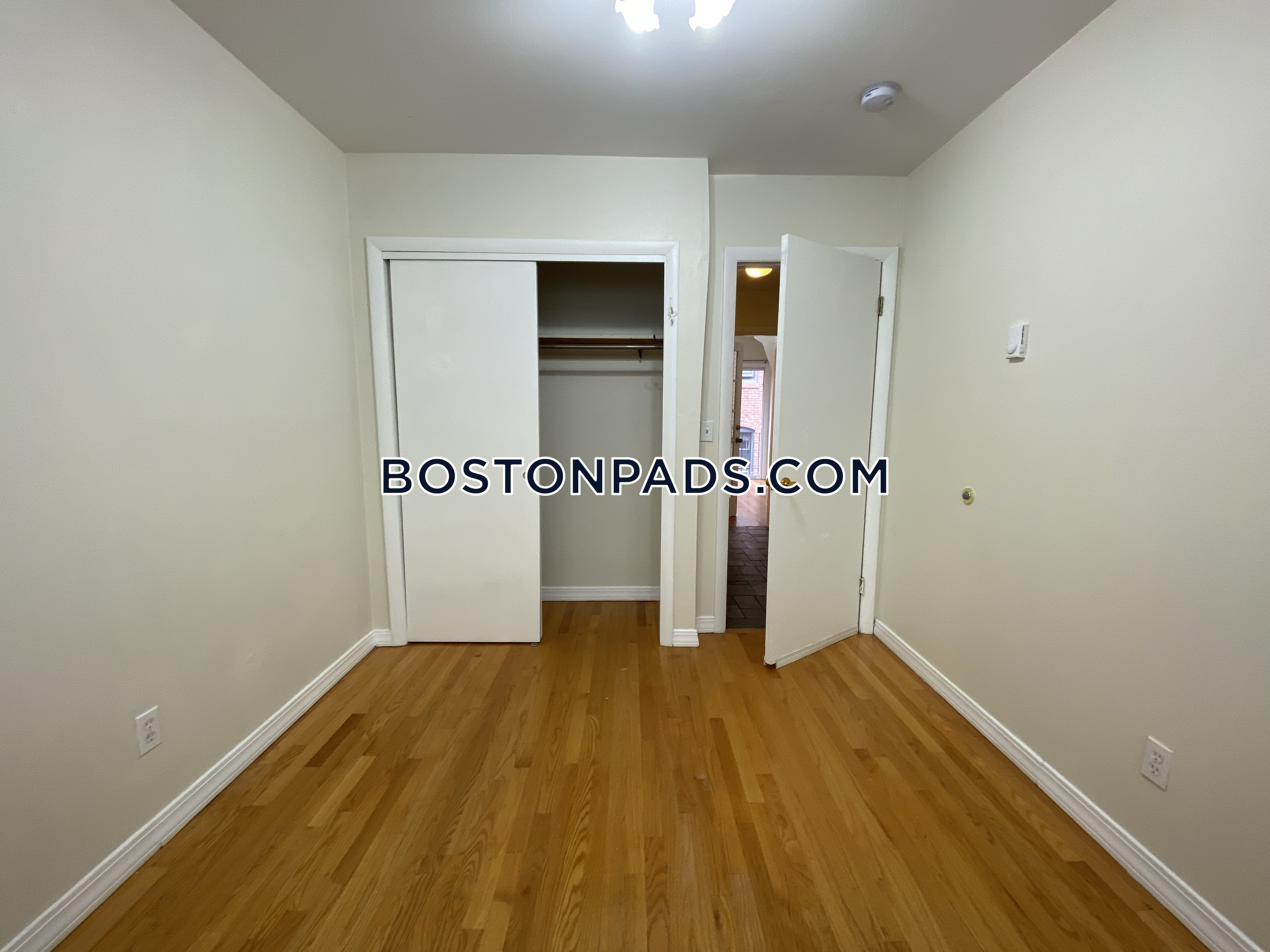 49 Symphony Rd, Fenway