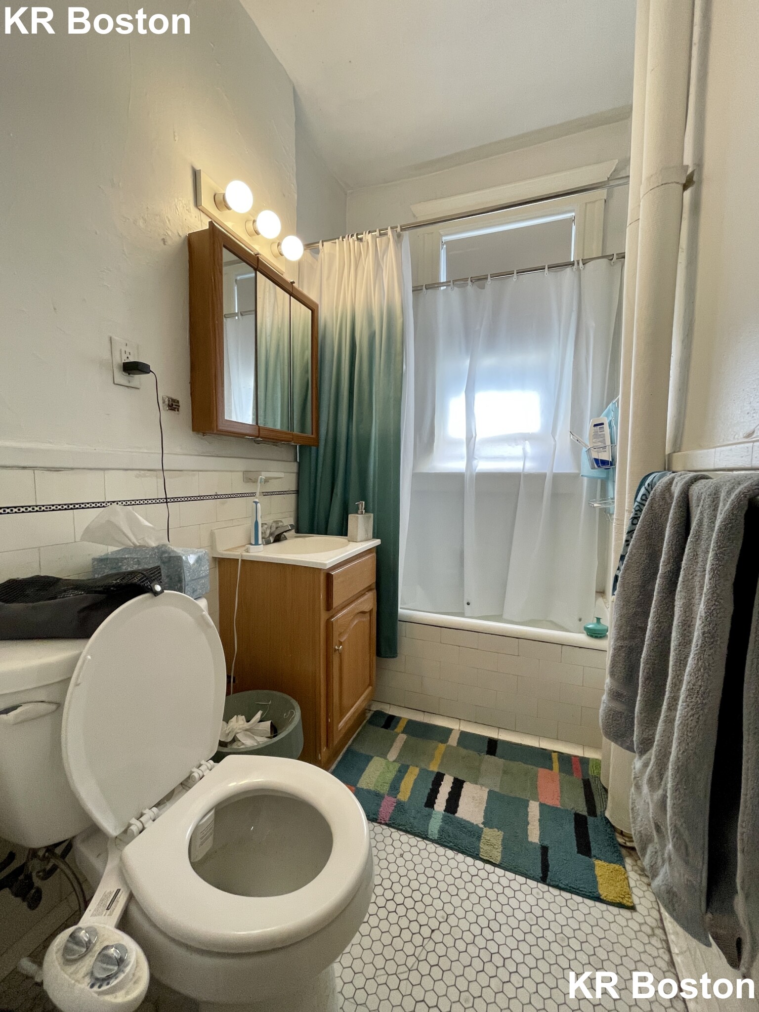 1638 Commonwealths Ave, Brighton