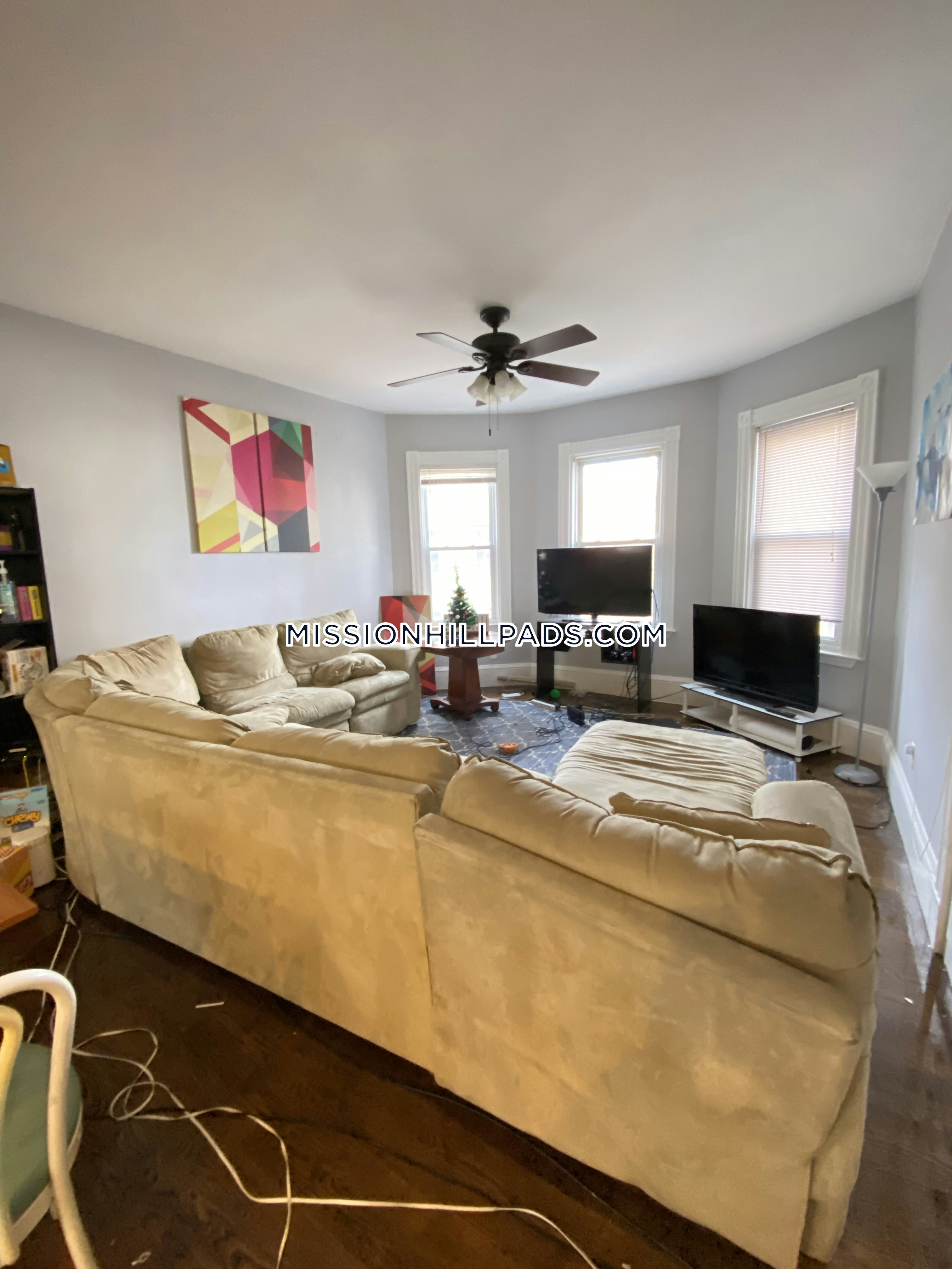19 Parker Hill Ave, Mission Hill
