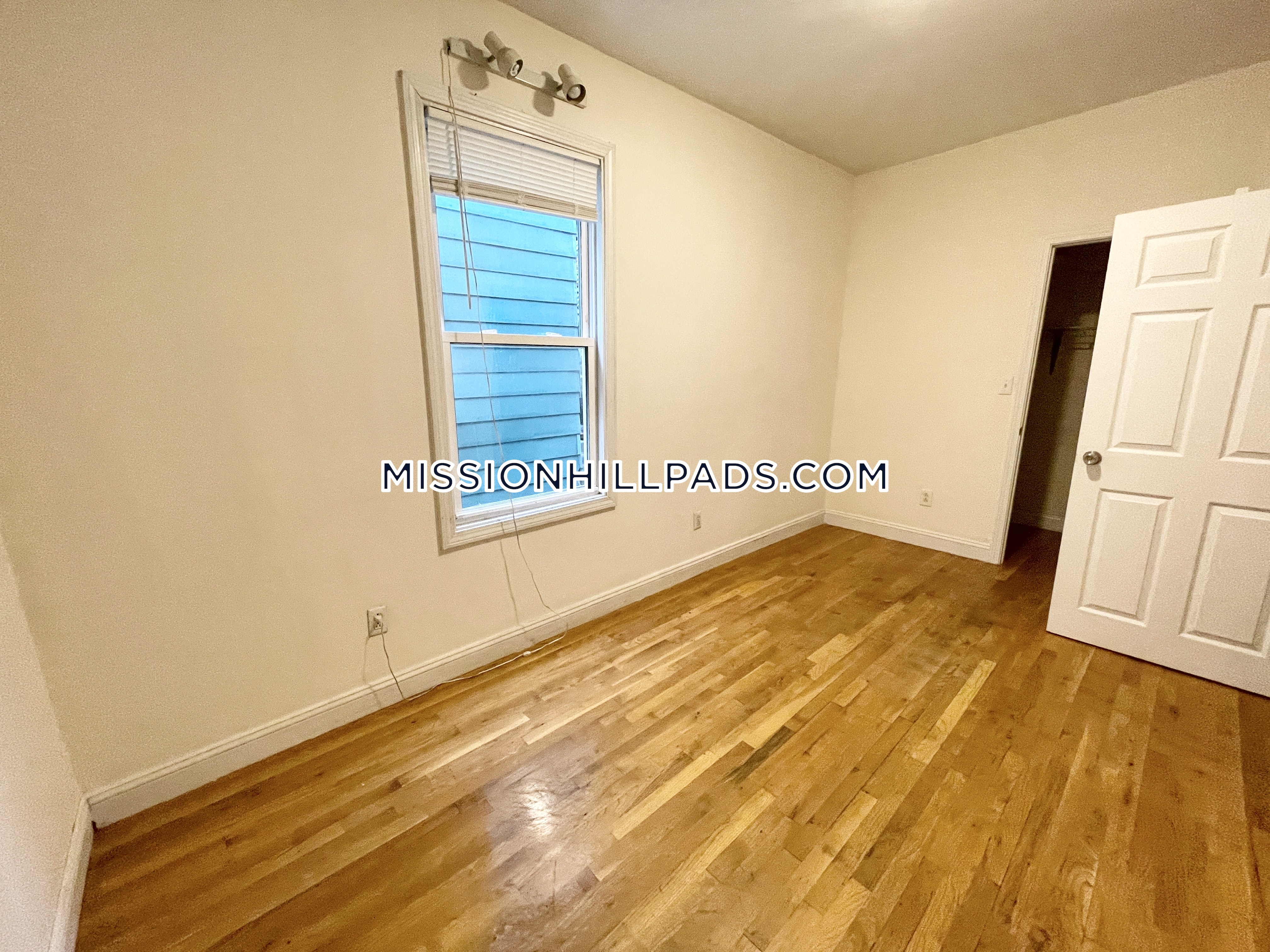 733.2 Parker St, Mission Hill