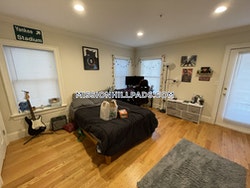 1 Oswald St, Mission Hill