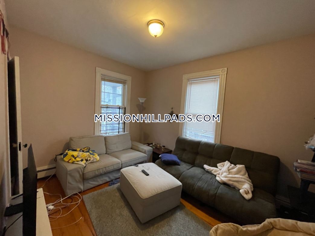 803 Parker St, Mission Hill