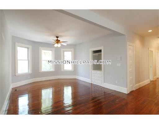 19 Parker Hill Ave, Mission Hill