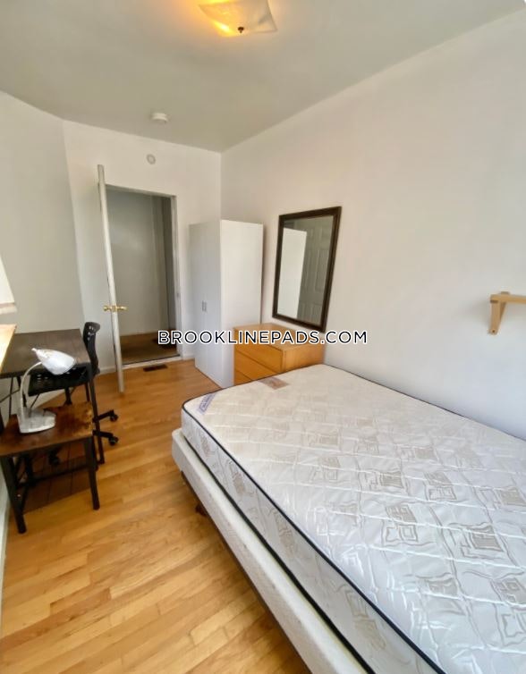 12 Verdale, Coolidge Corner