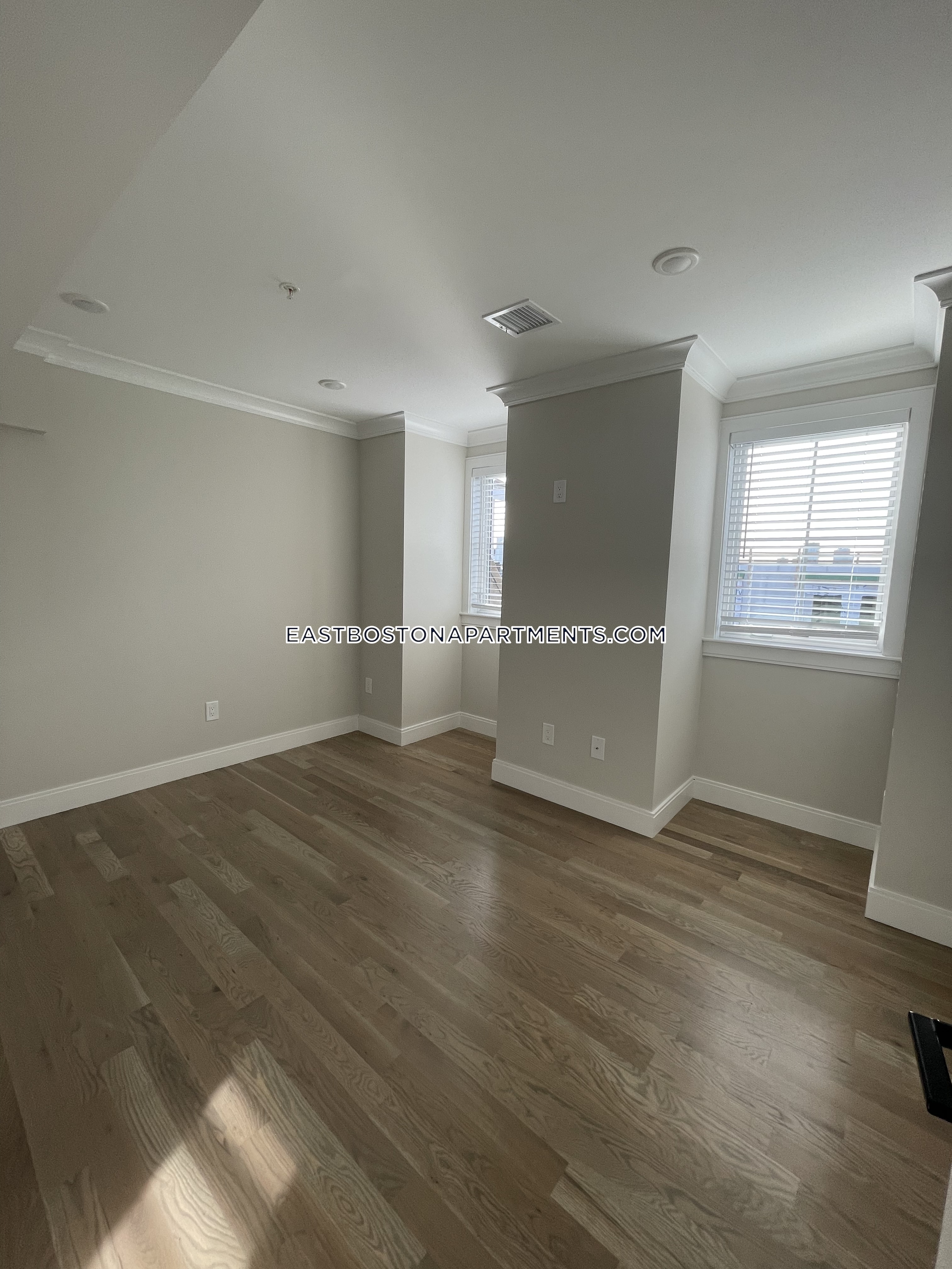 46 Lexington St, East Boston