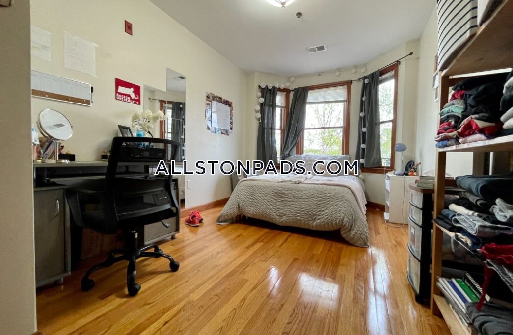 102 Allston St, Allston