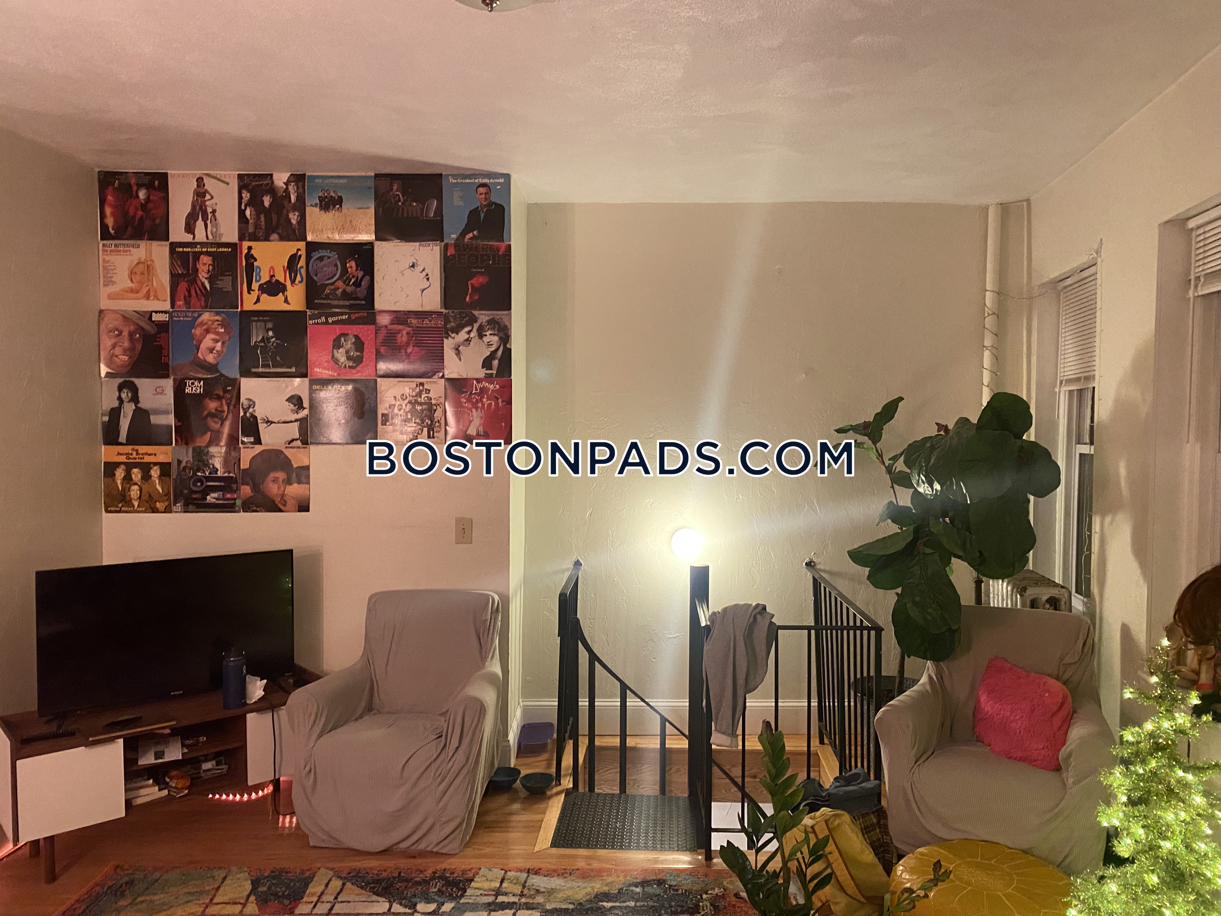 132 Hemenway St, Fenway