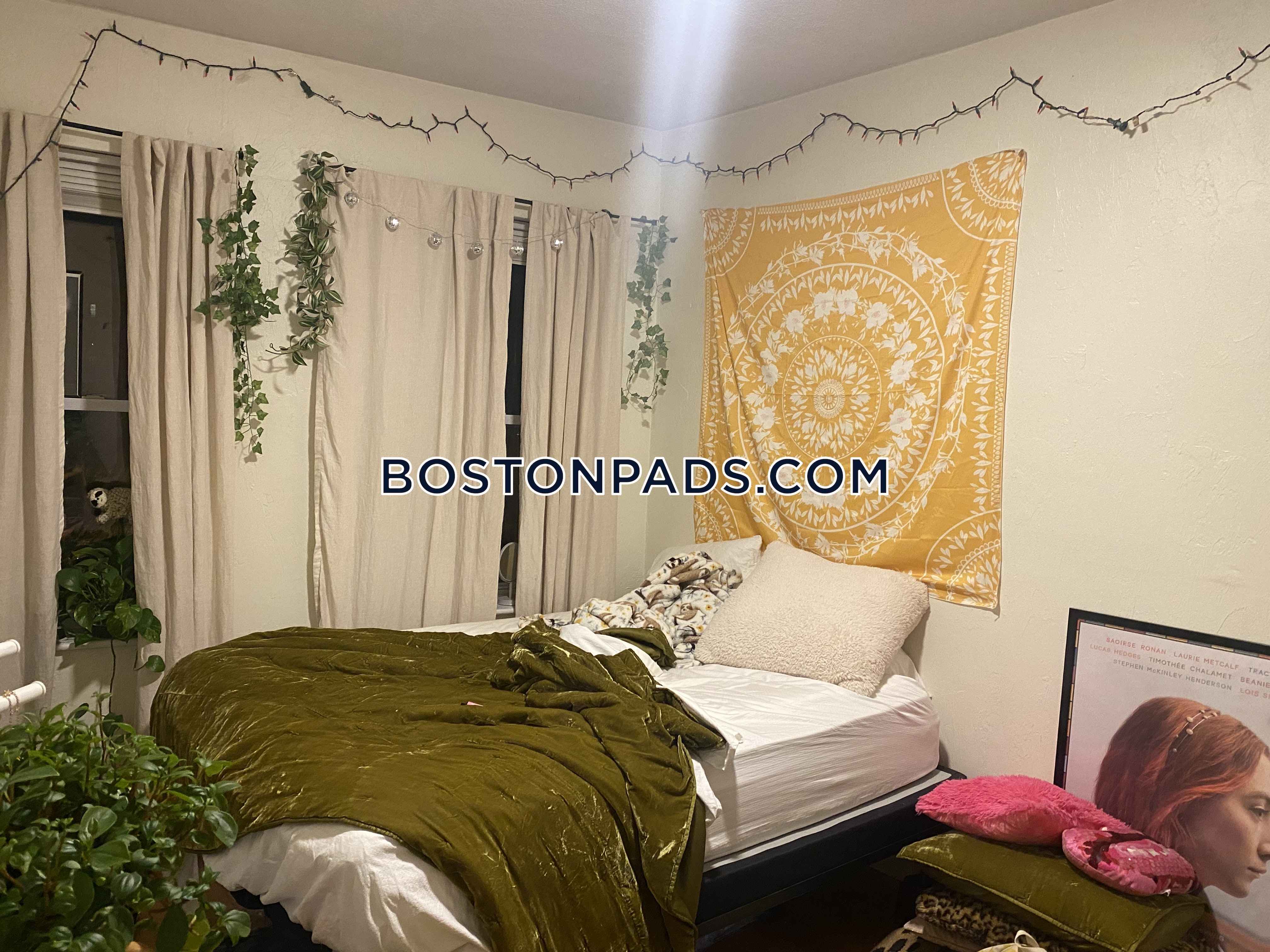 132 Hemenway St, Fenway