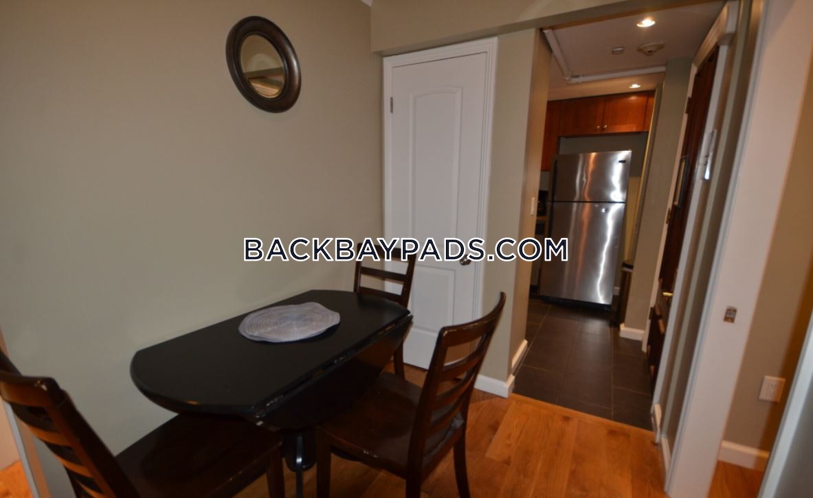 113 Beacon, Back Bay