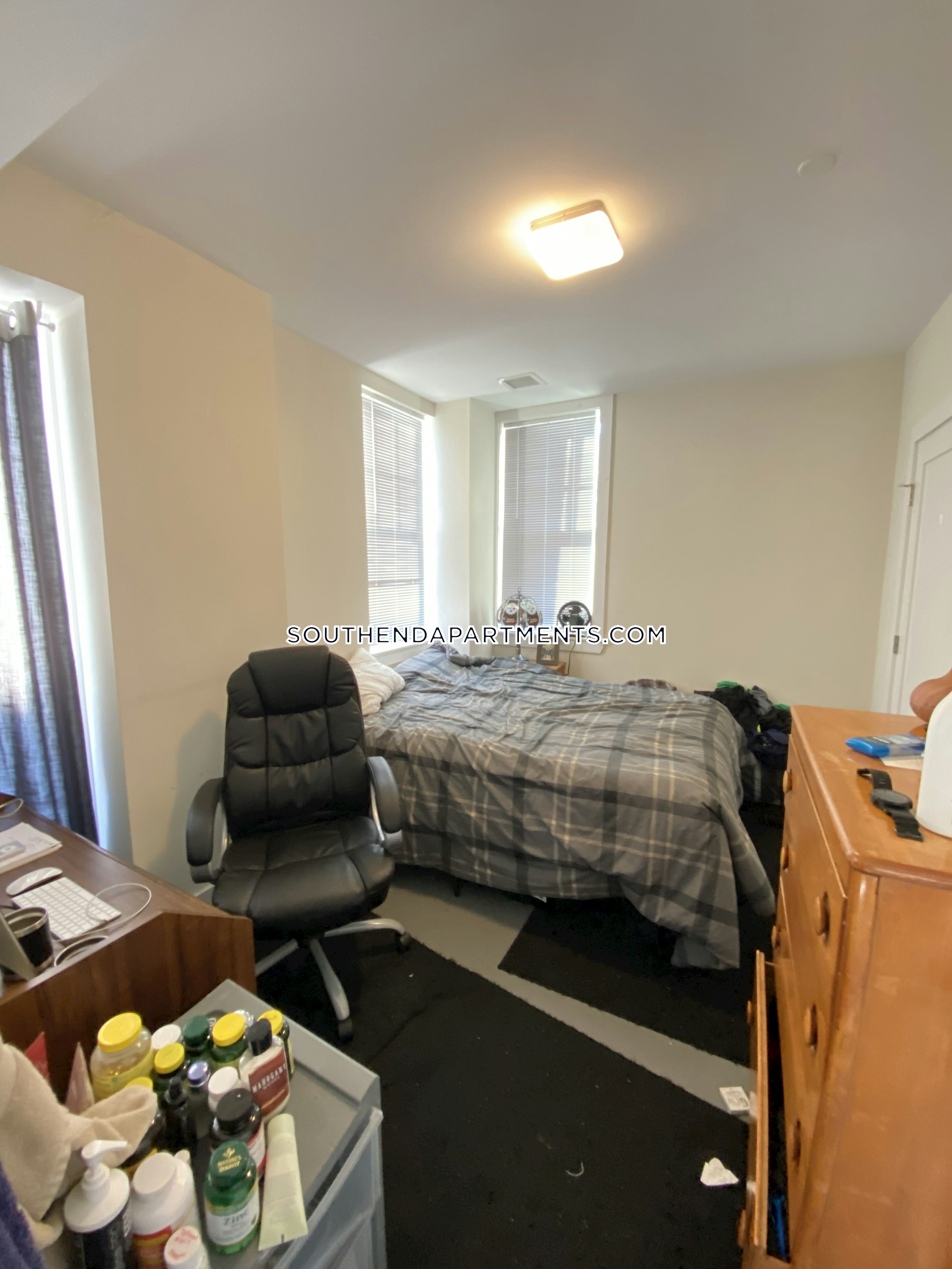 659 Massachusetts Ave, Roxbury