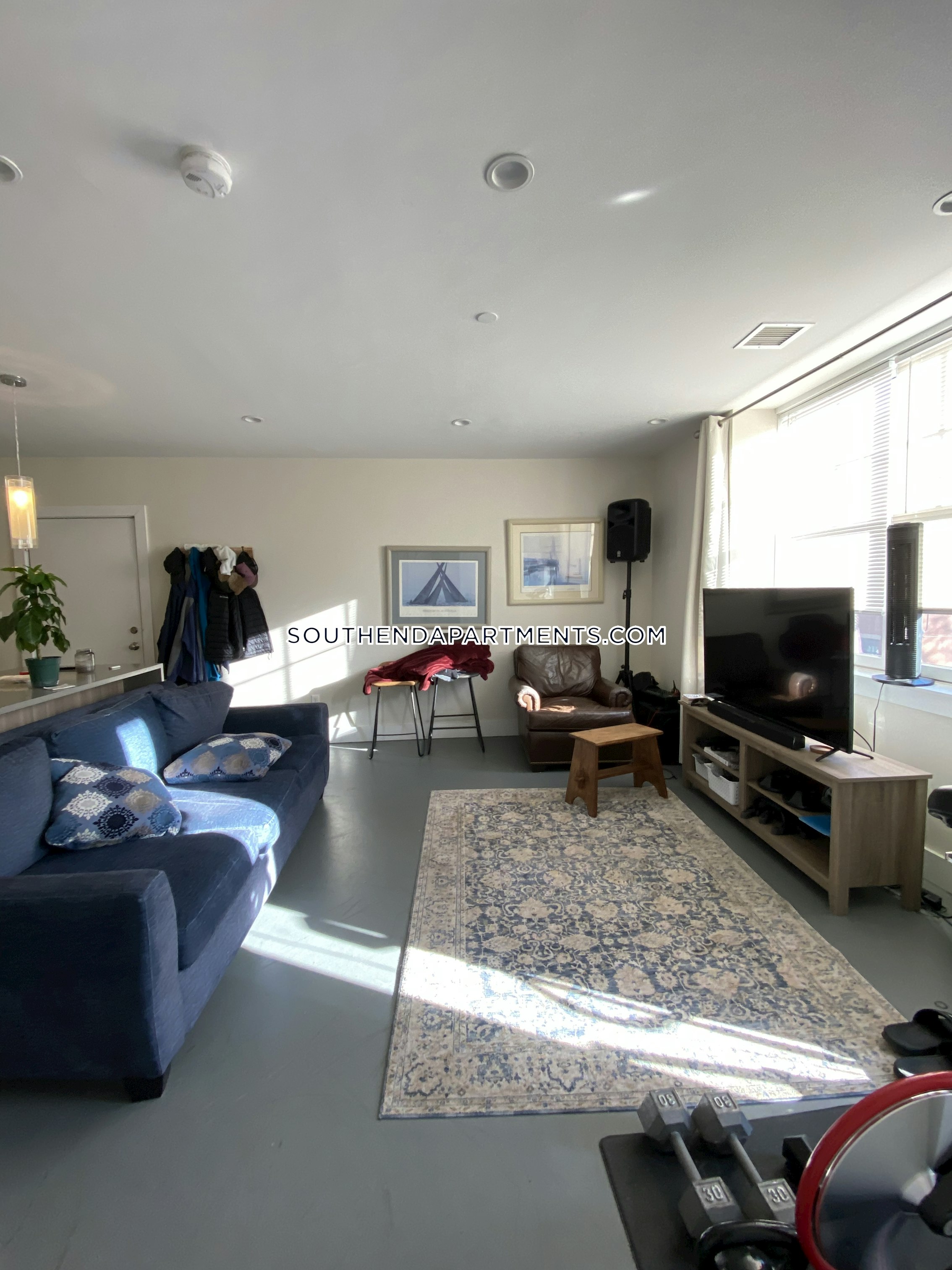 659 Massachusetts Ave, Roxbury