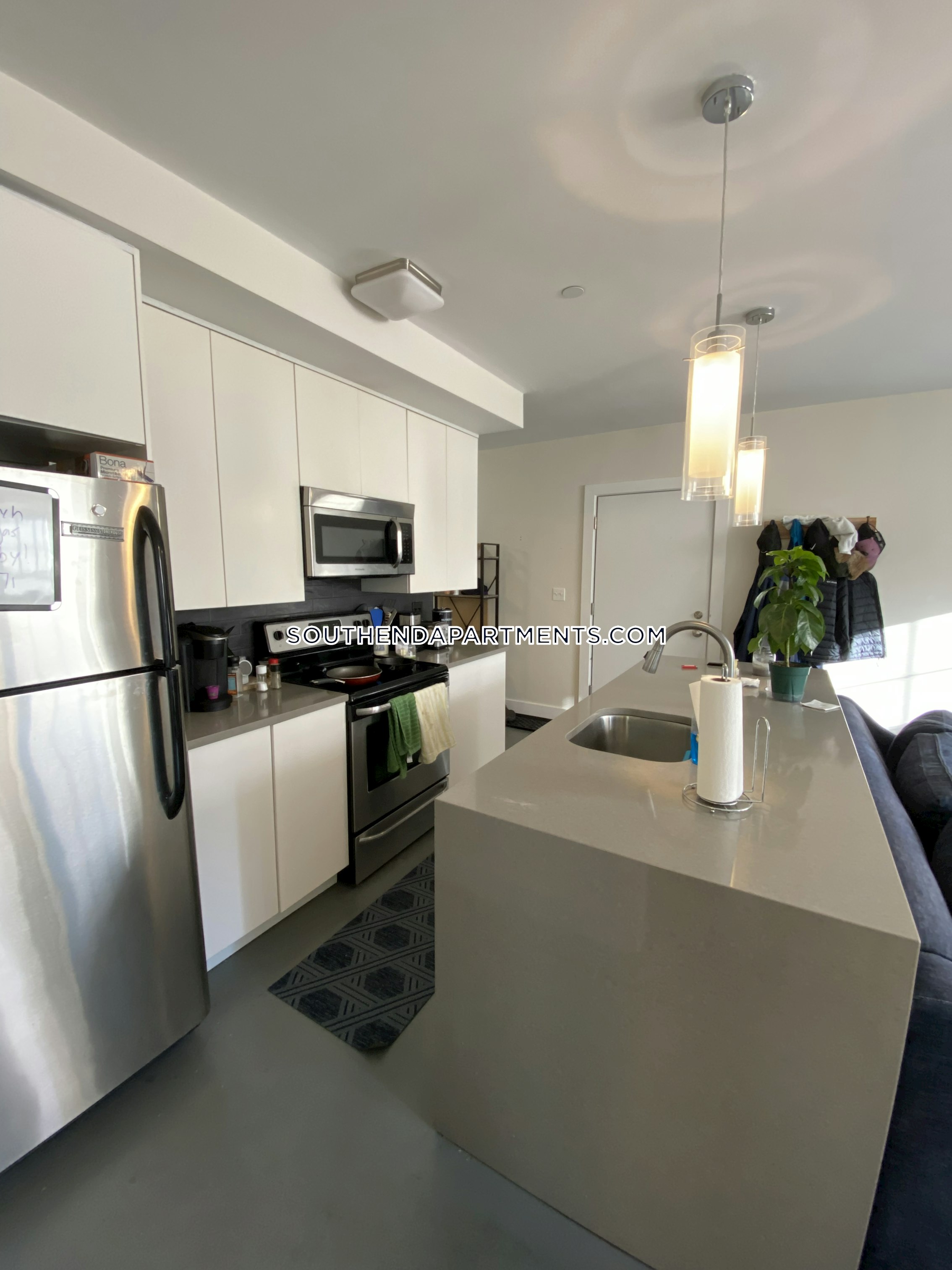 659 Massachusetts Ave, Roxbury