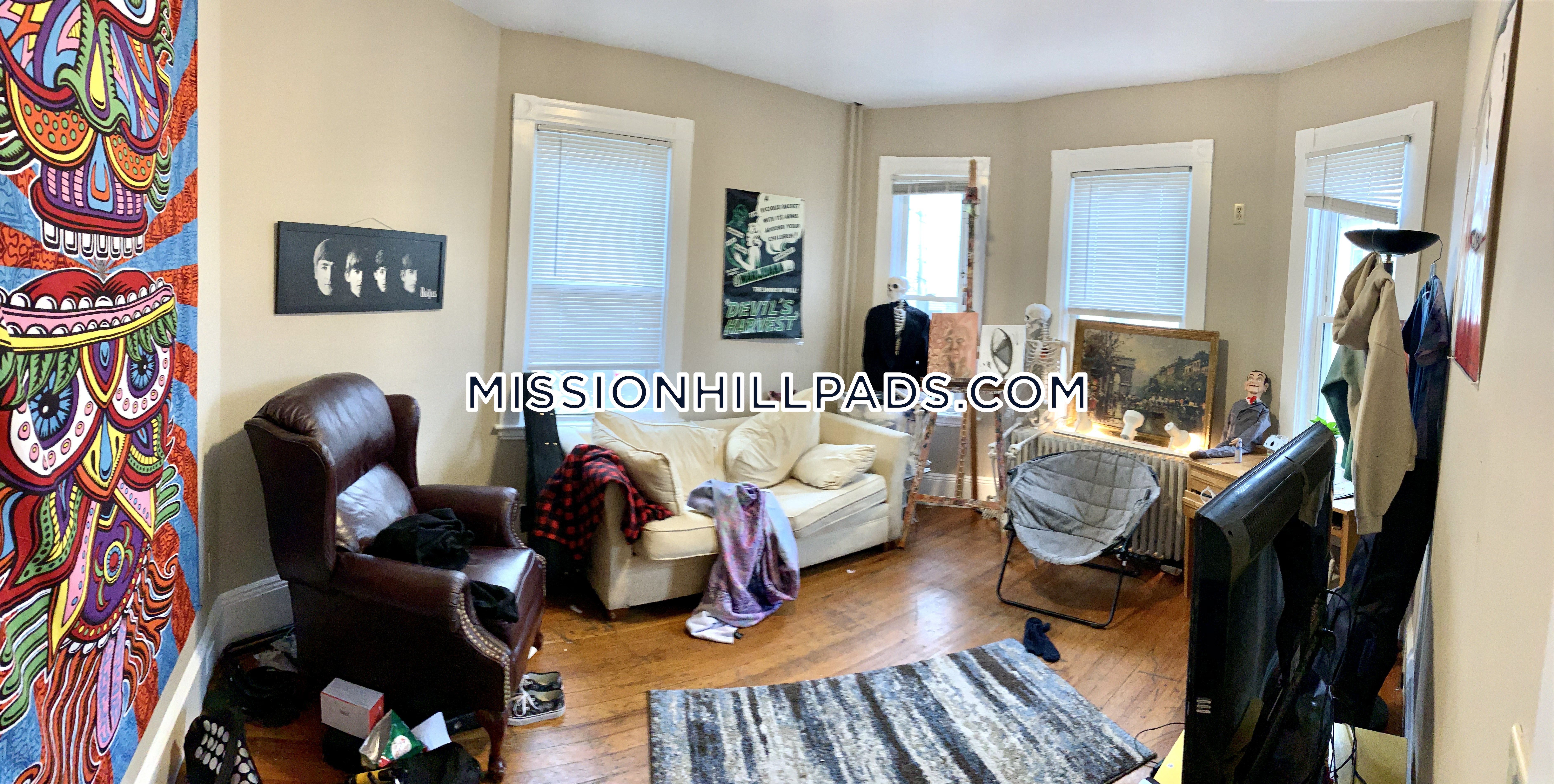 6 Sunset St, Mission Hill