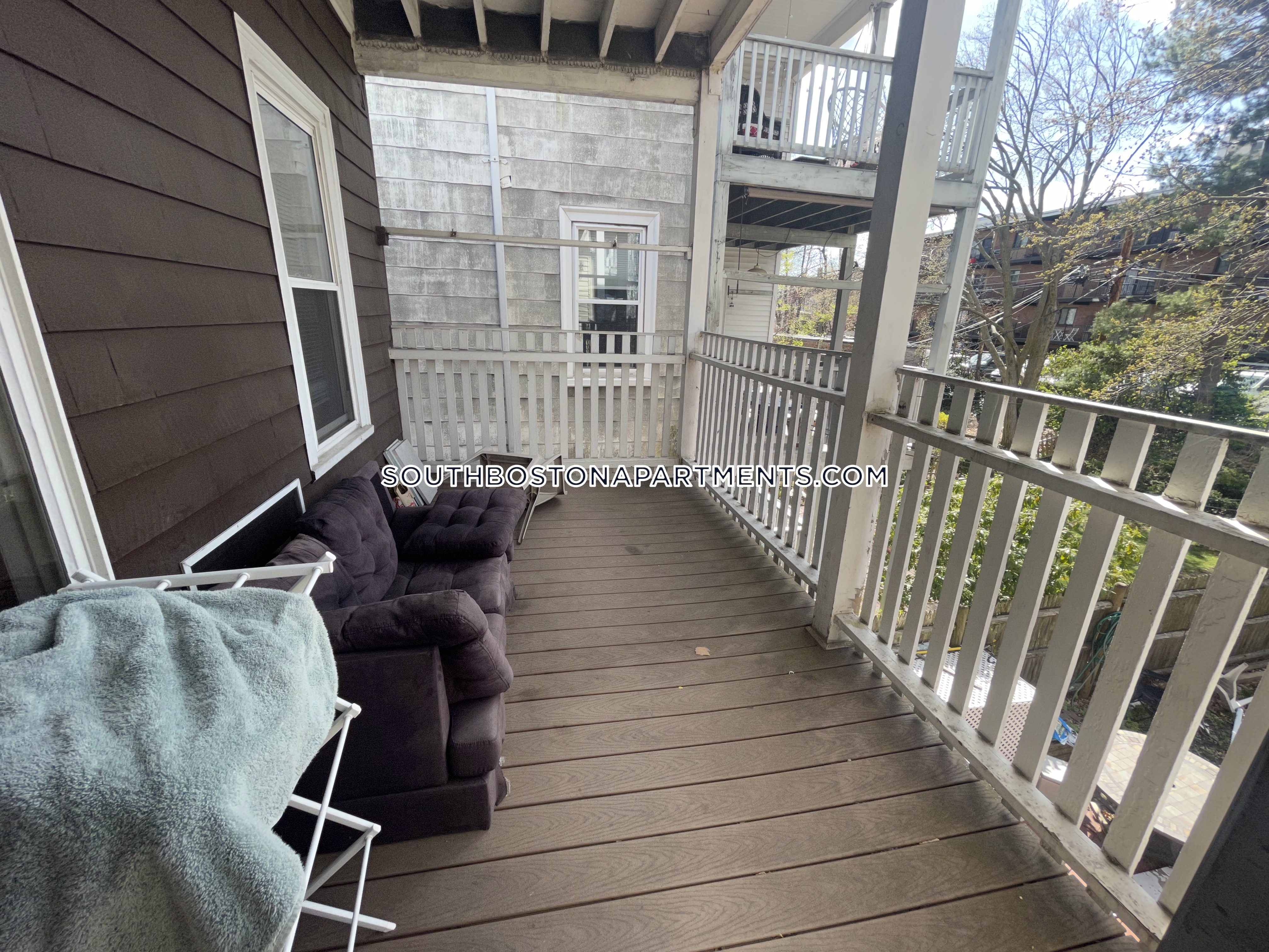 895 Broadway, South Boston