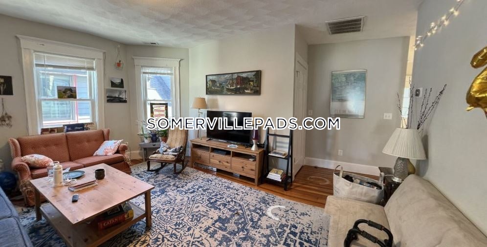 305 Highland Ave, Davis Square