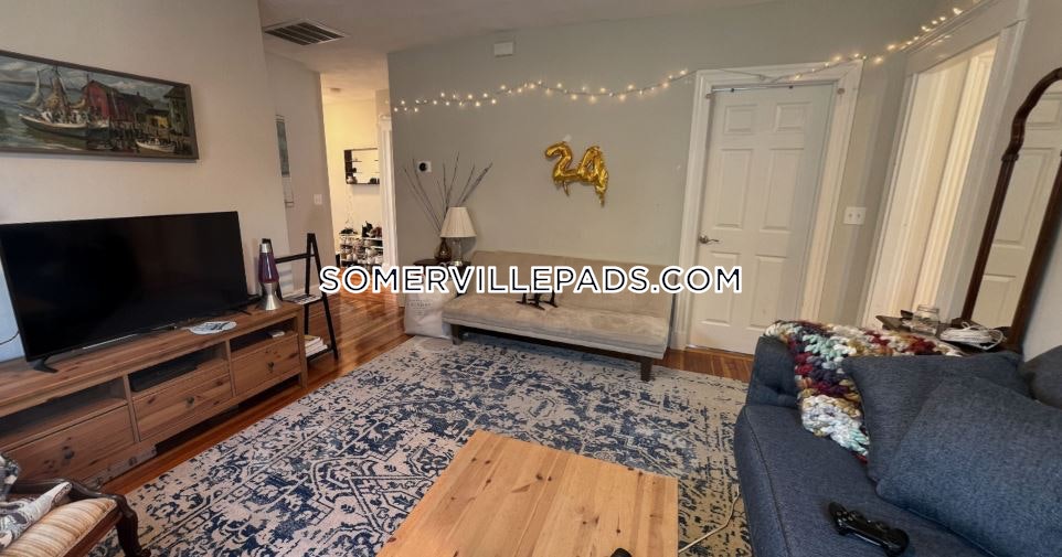 305 Highland Ave, Davis Square