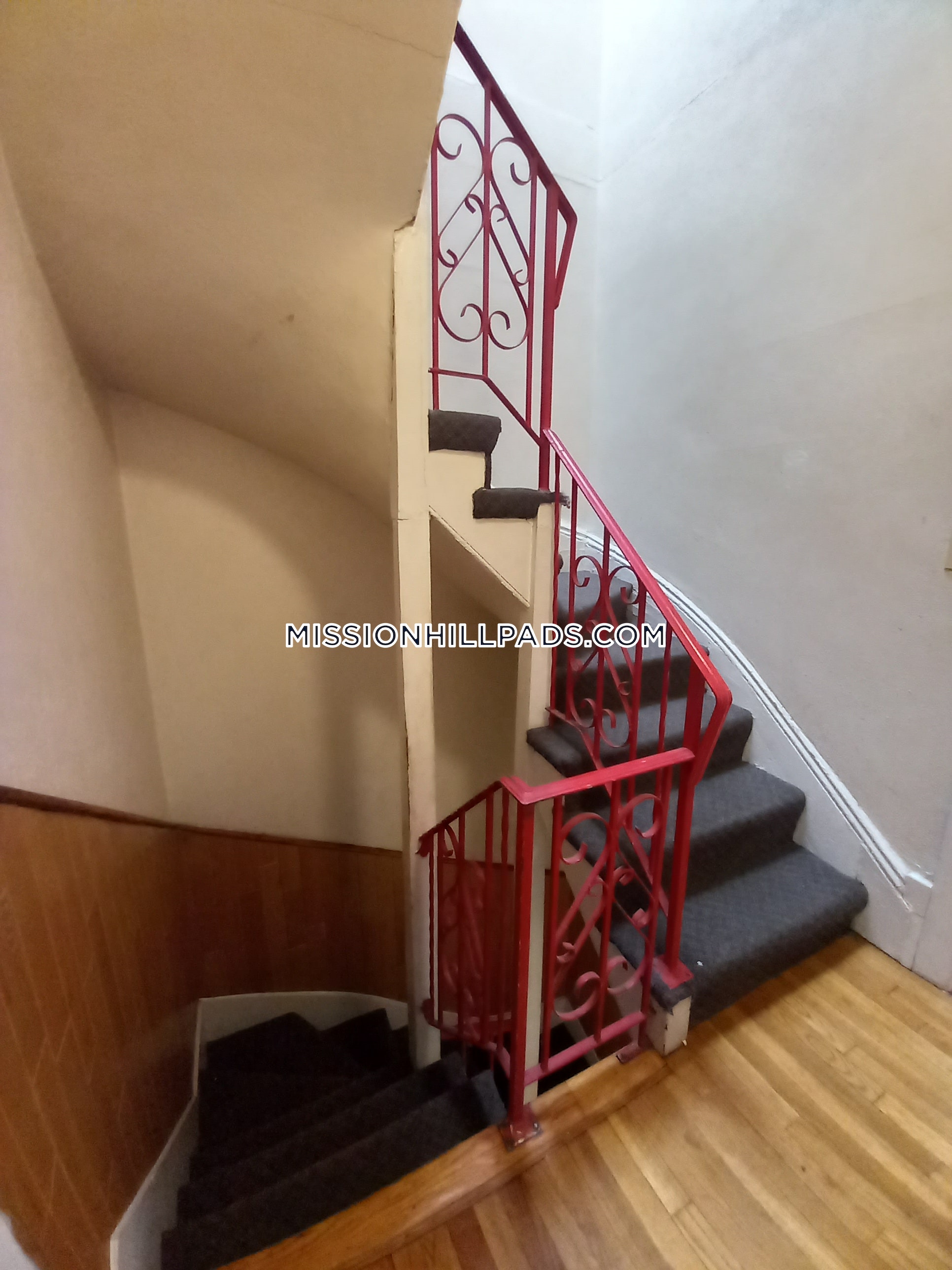 8 Sewall St, Mission Hill