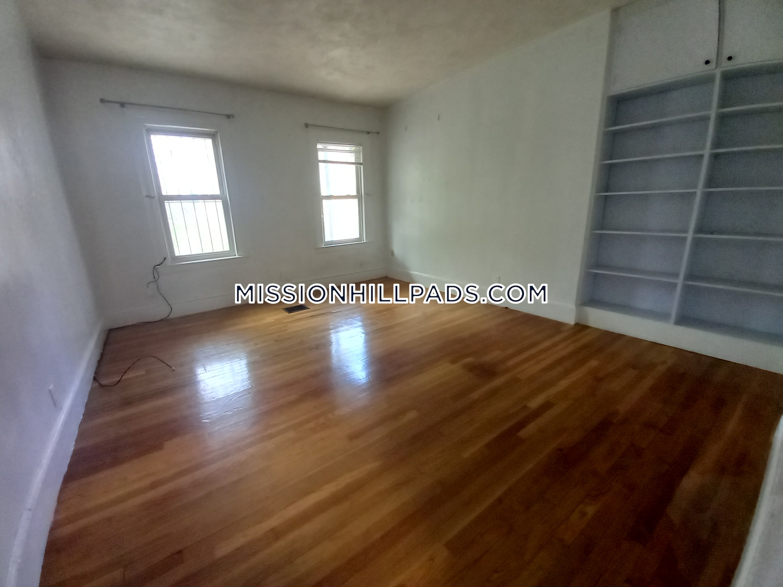 8 Sewall St, Mission Hill