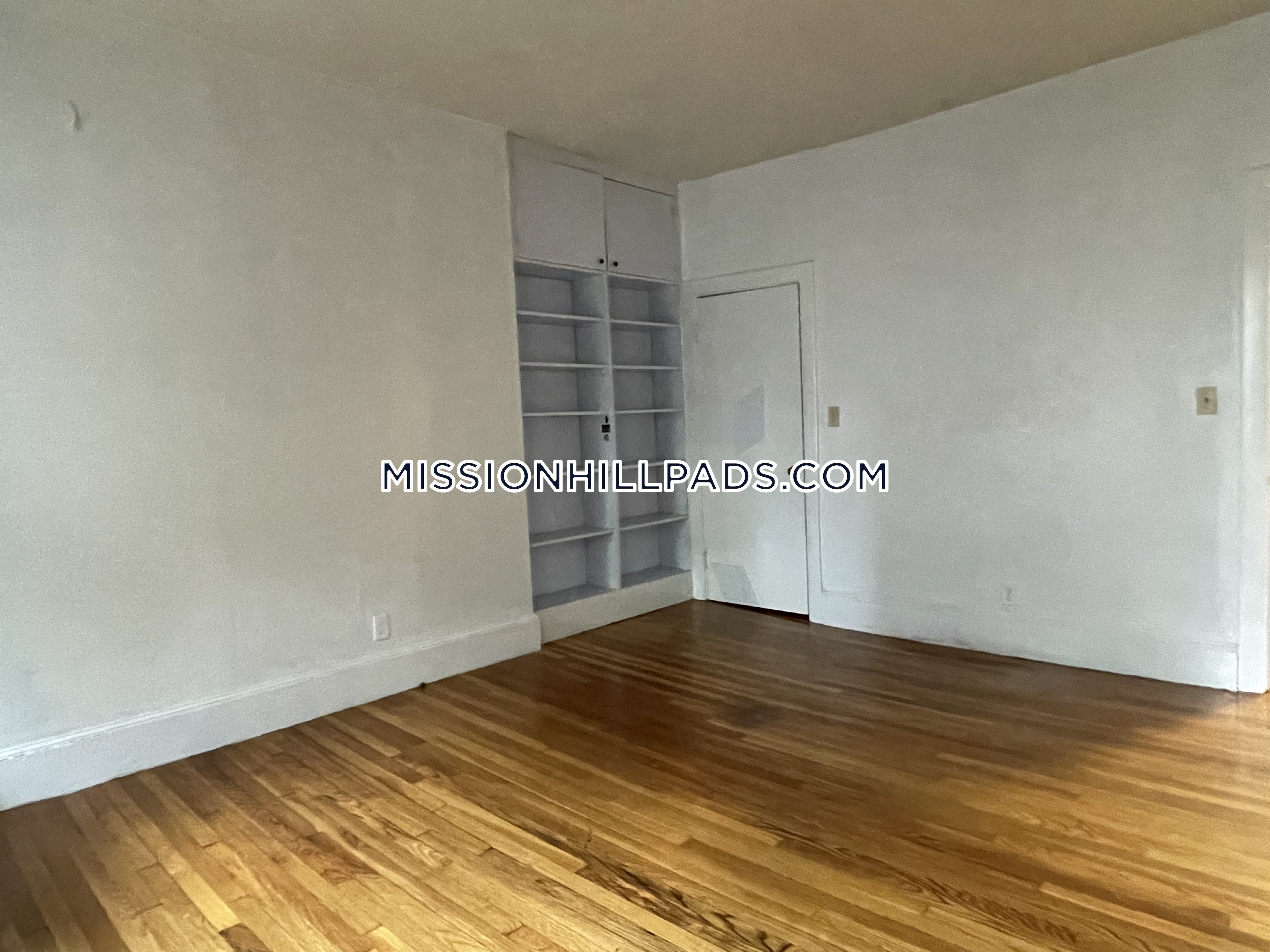 8 Sewall St, Mission Hill