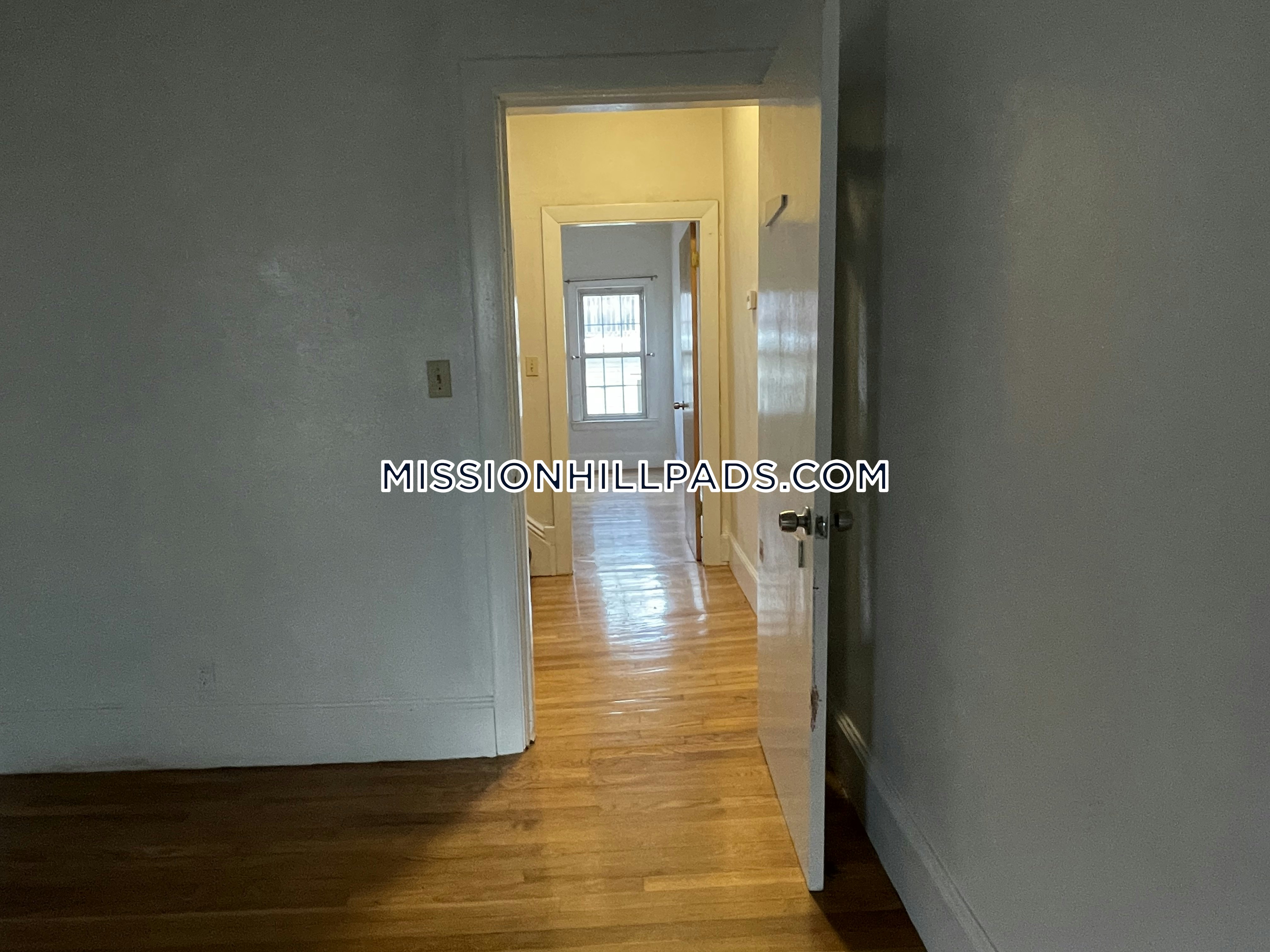 8 Sewall St, Mission Hill