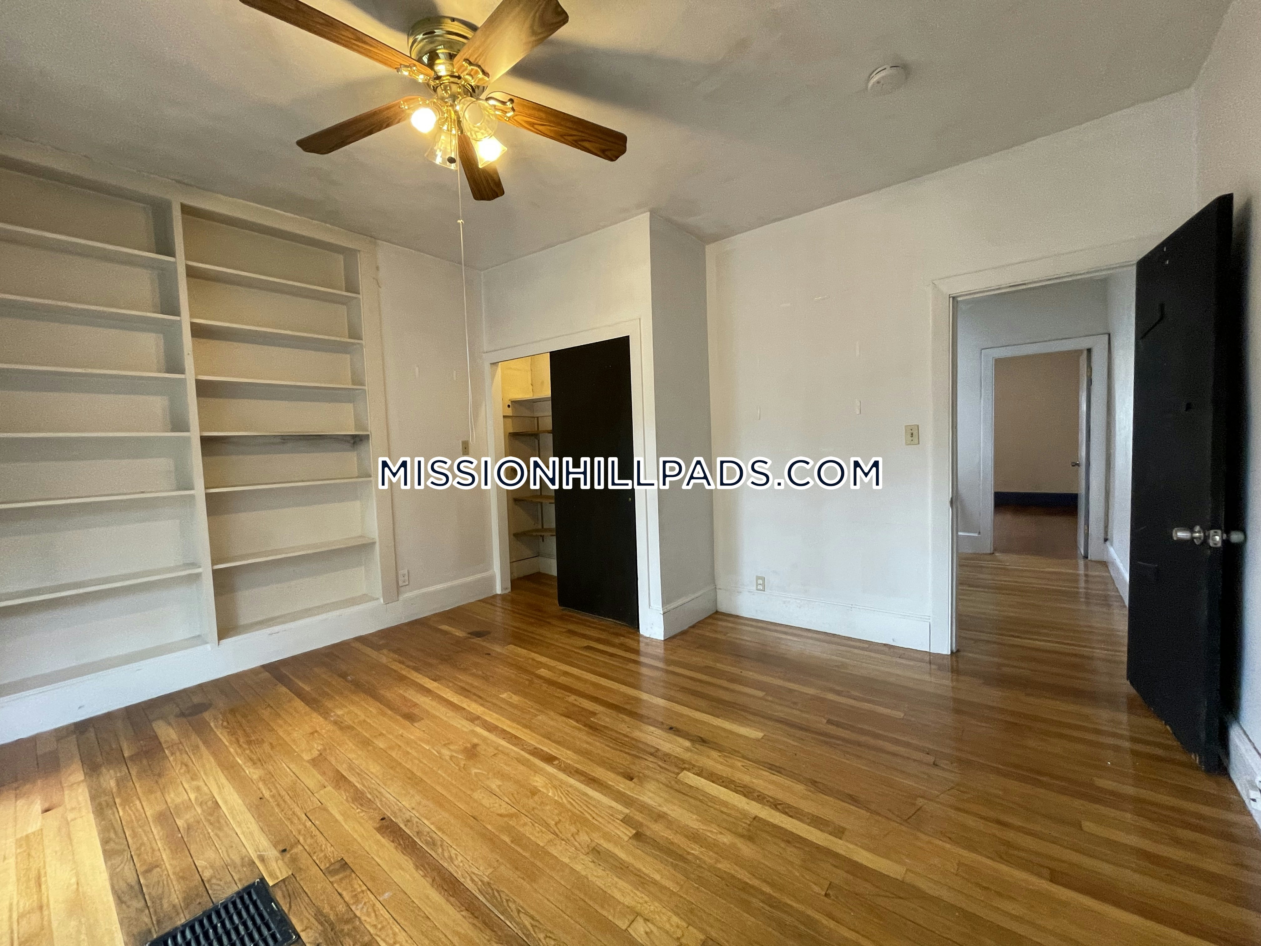 8 Sewall St, Mission Hill