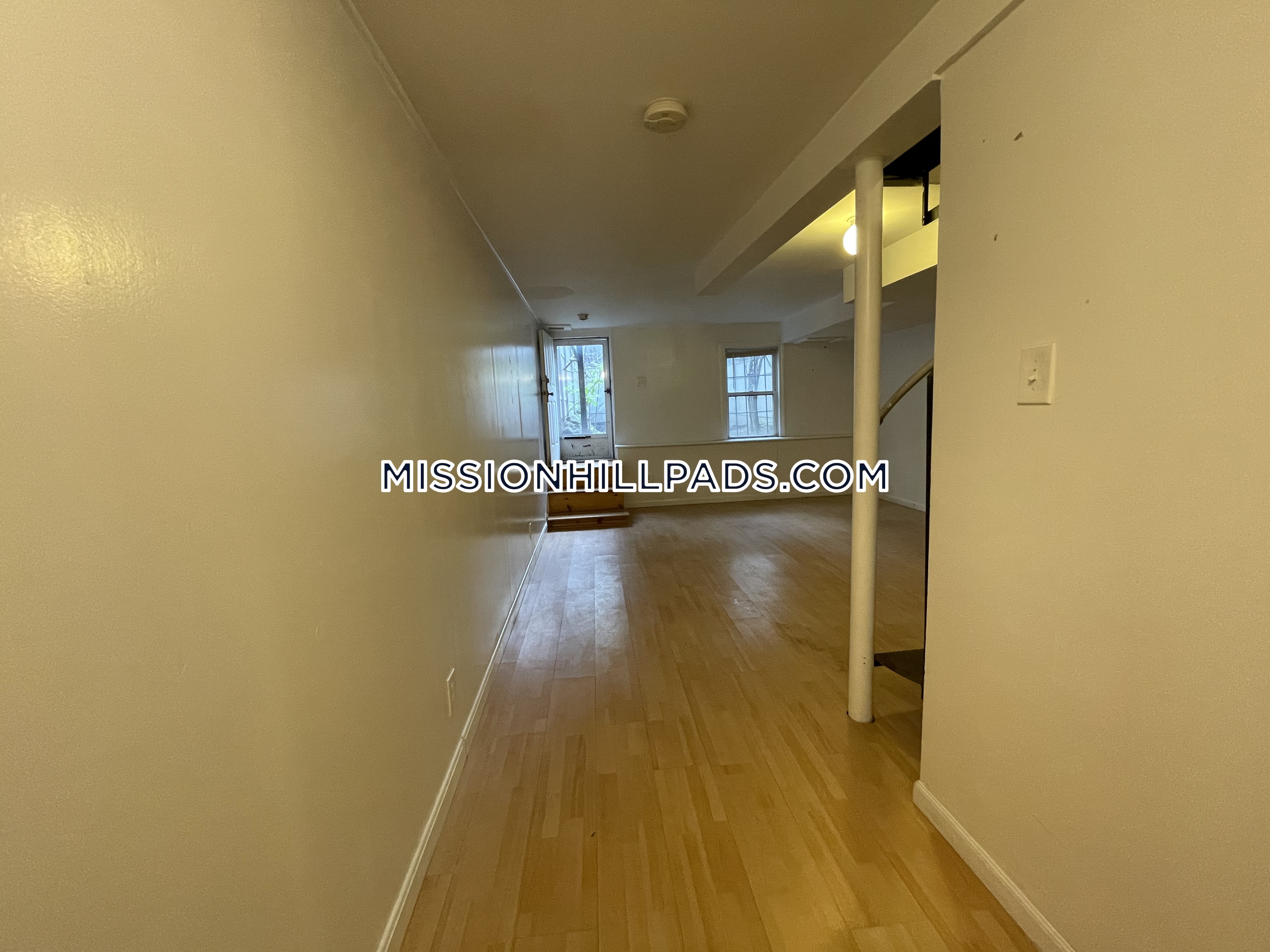 8 Sewall St, Mission Hill